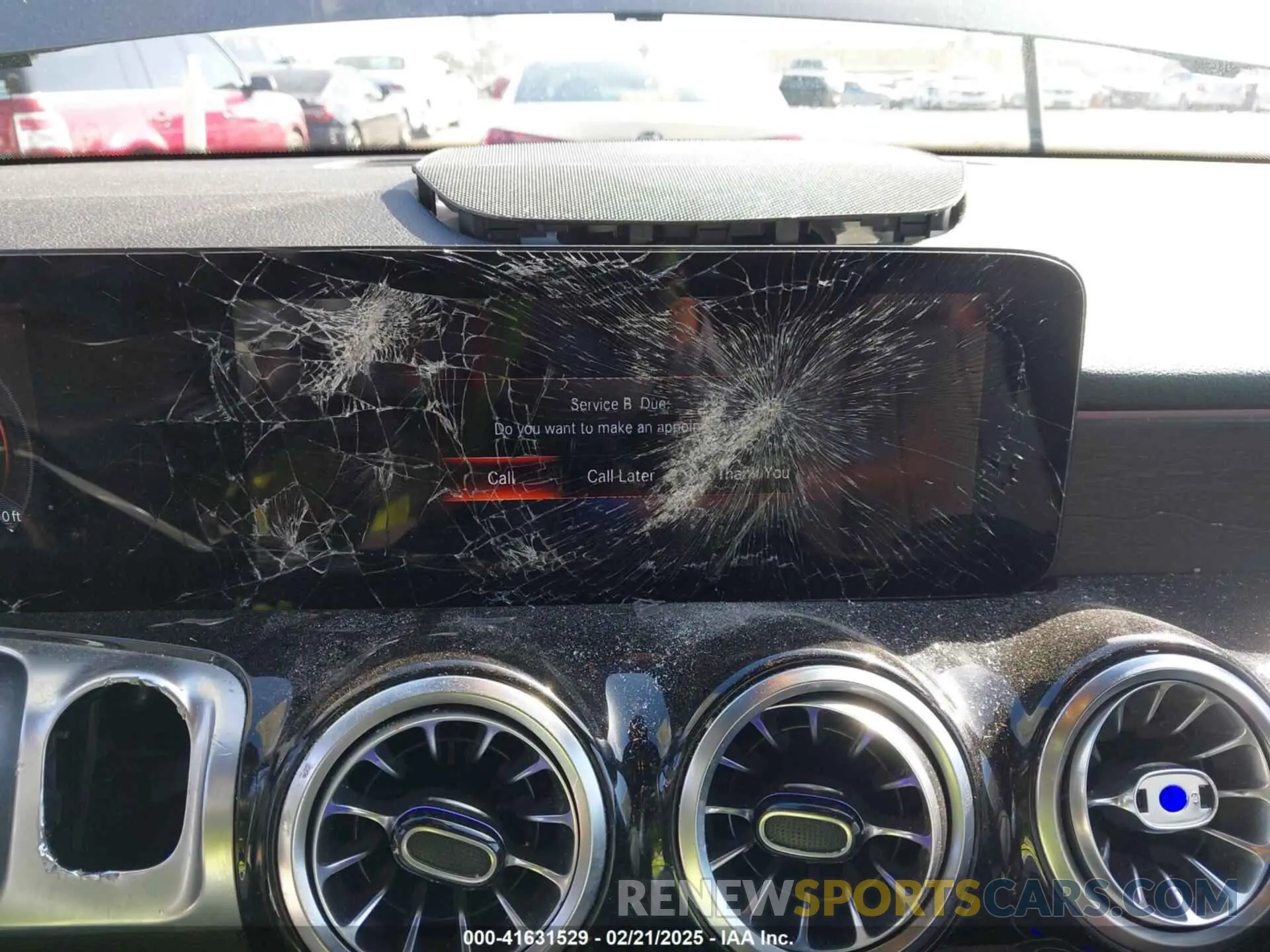 18 Photograph of a damaged car W1N9M0CB9PN044674 MERCEDES-BENZ EQB 250 SUV 2023