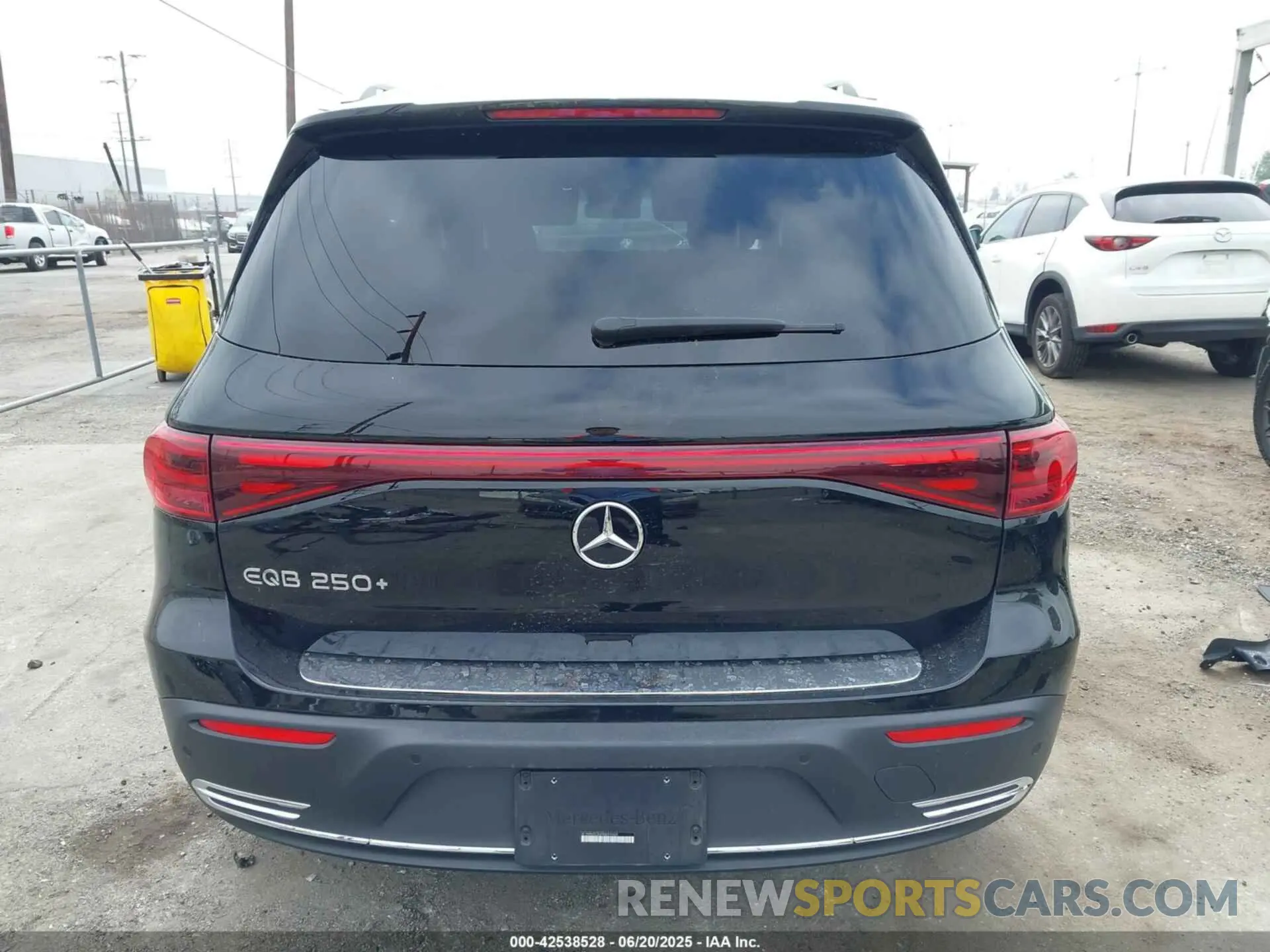 17 Photograph of a damaged car W1N9M0CB4RN099469 MERCEDES-BENZ EQB 250 SUV 2024