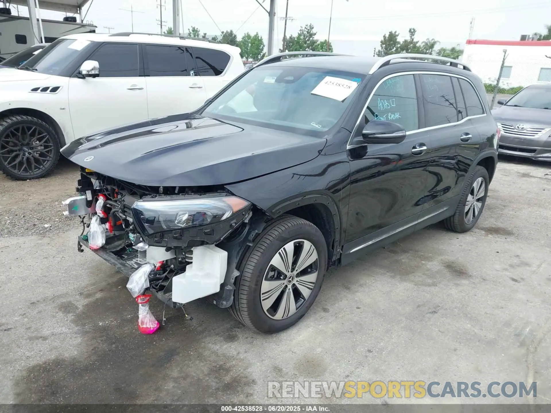 2 Photograph of a damaged car W1N9M0CB4RN099469 MERCEDES-BENZ EQB 250 SUV 2024