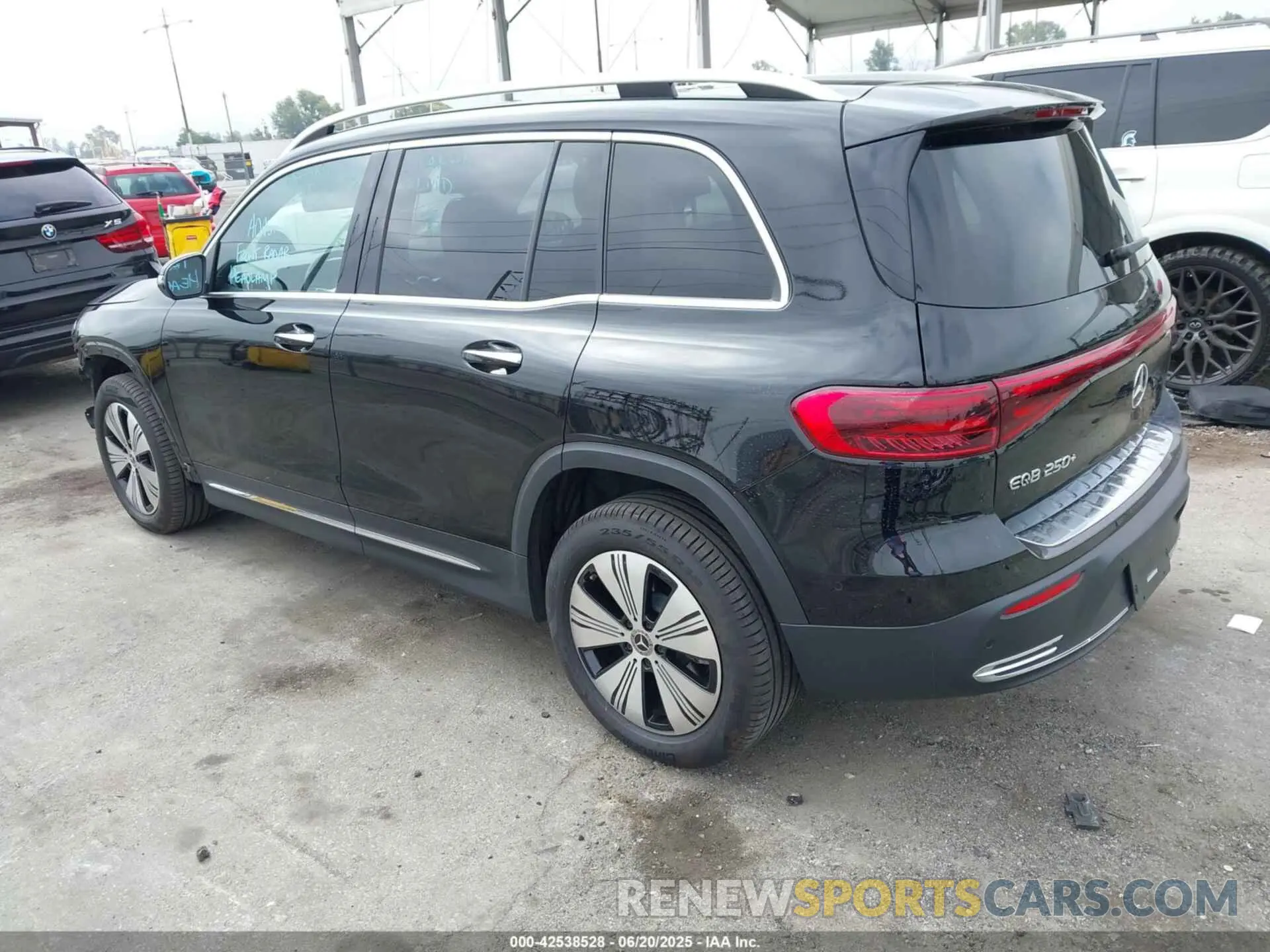 3 Photograph of a damaged car W1N9M0CB4RN099469 MERCEDES-BENZ EQB 250 SUV 2024