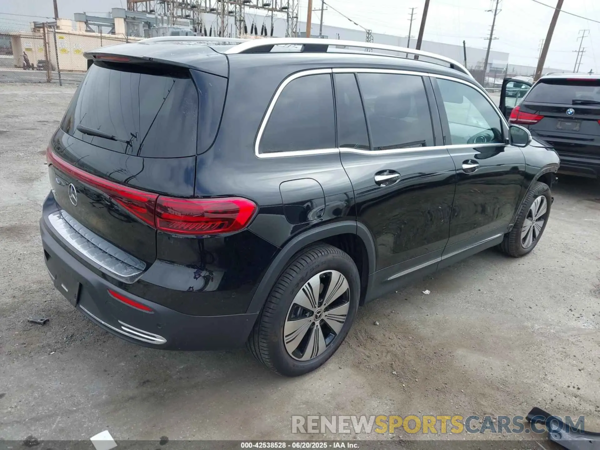 4 Photograph of a damaged car W1N9M0CB4RN099469 MERCEDES-BENZ EQB 250 SUV 2024