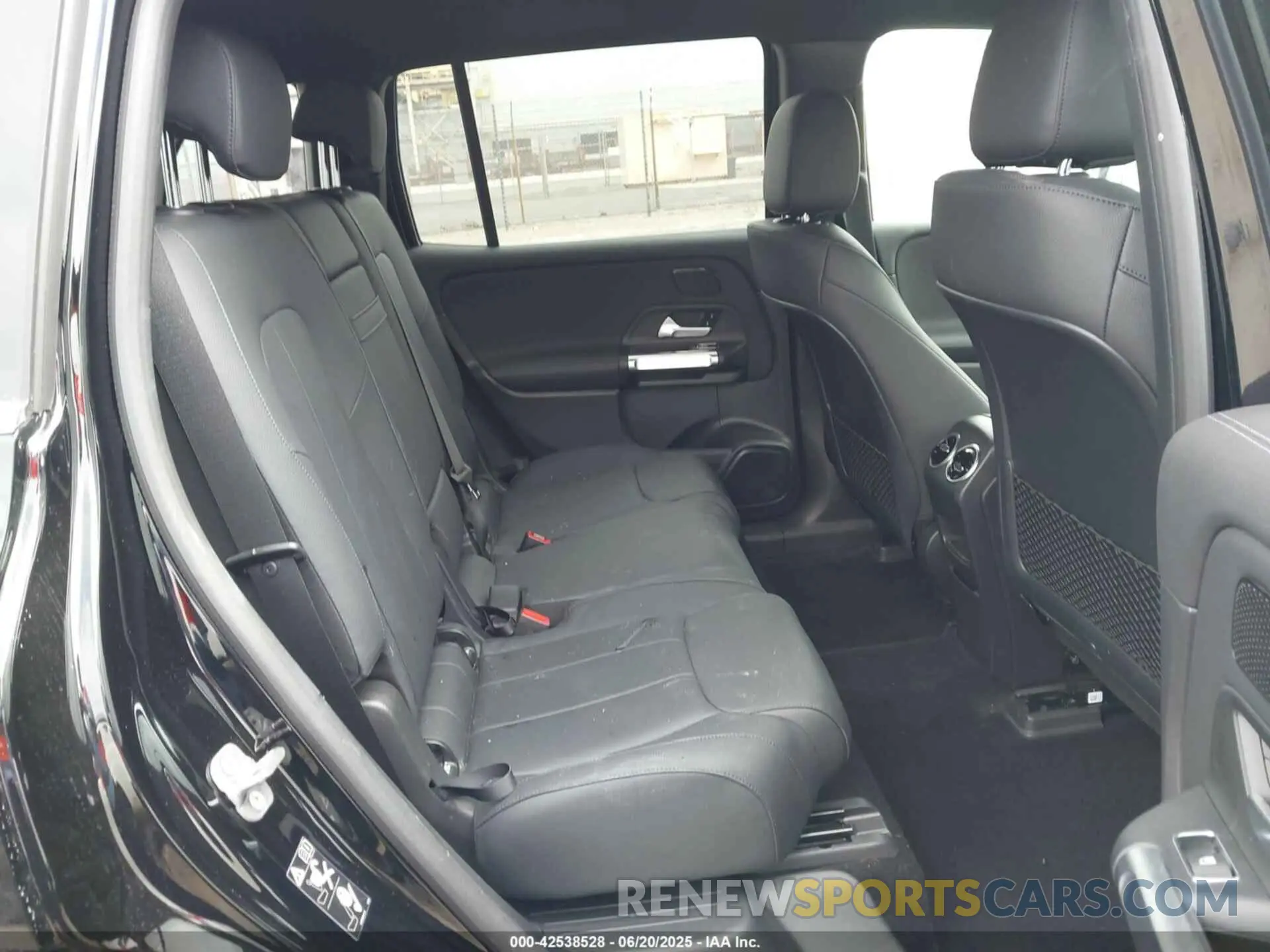 8 Photograph of a damaged car W1N9M0CB4RN099469 MERCEDES-BENZ EQB 250 SUV 2024