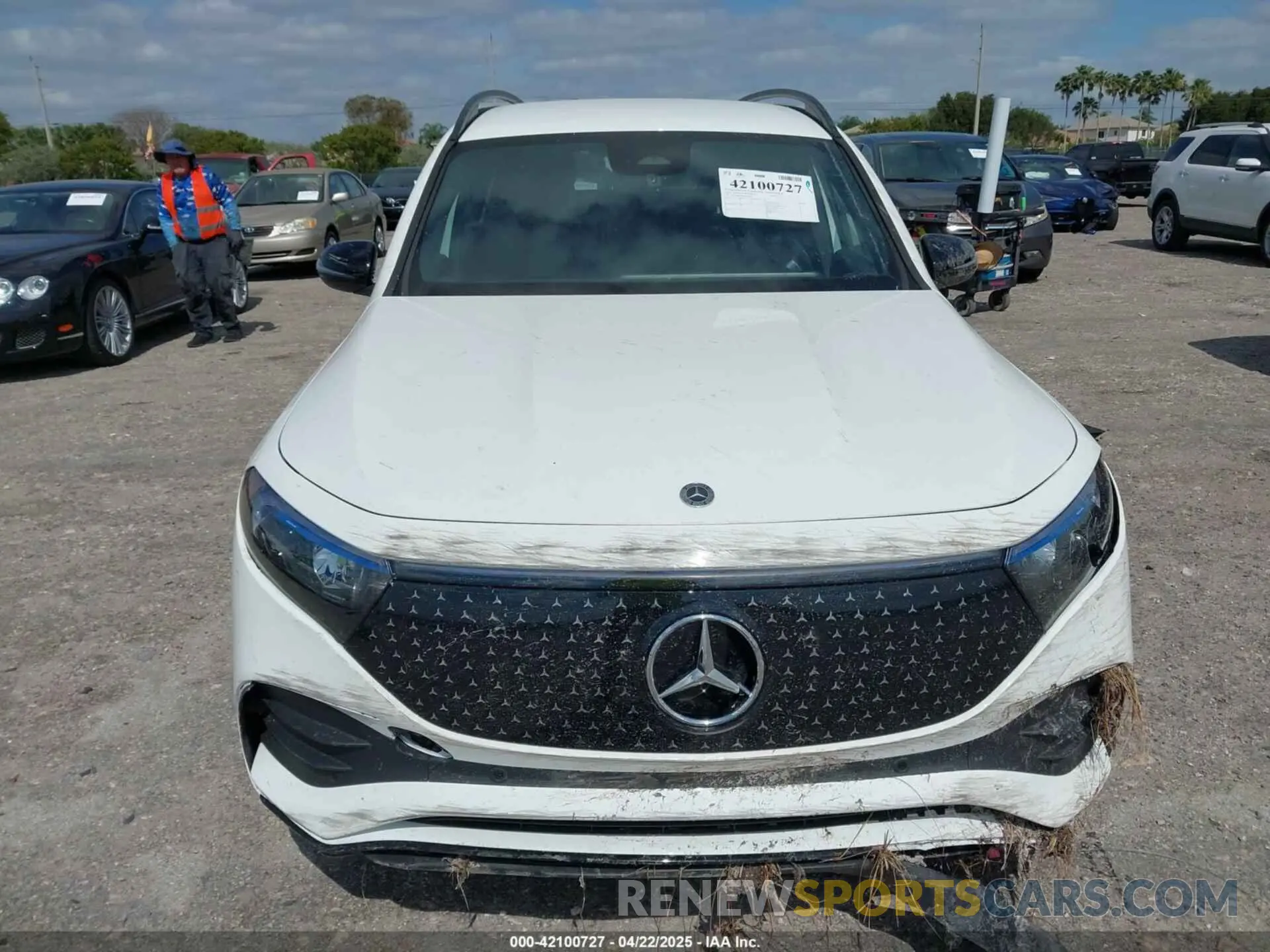 12 Photograph of a damaged car W1N9M0CB7RN109945 MERCEDES-BENZ EQB 250 SUV 2024