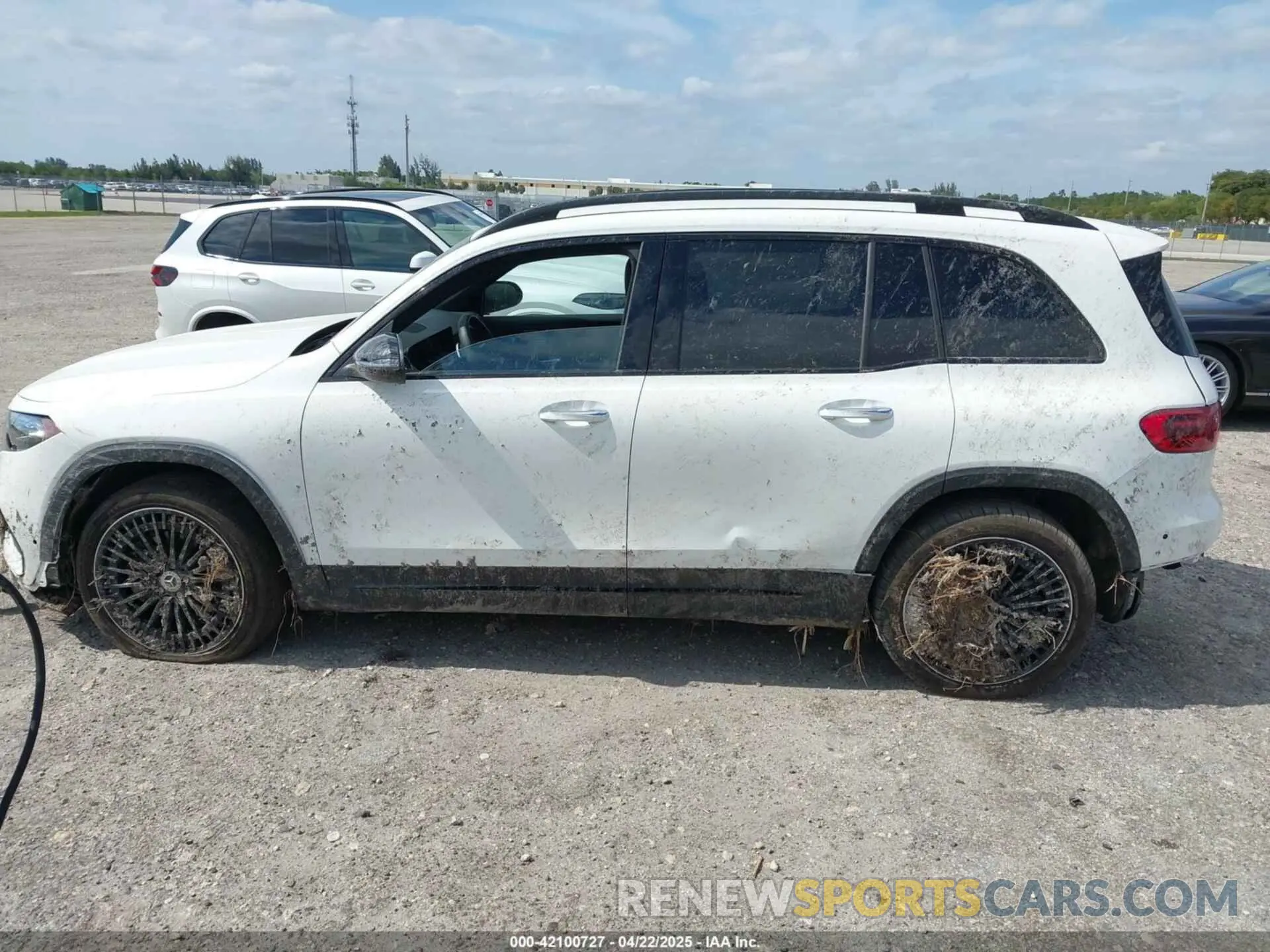 14 Photograph of a damaged car W1N9M0CB7RN109945 MERCEDES-BENZ EQB 250 SUV 2024