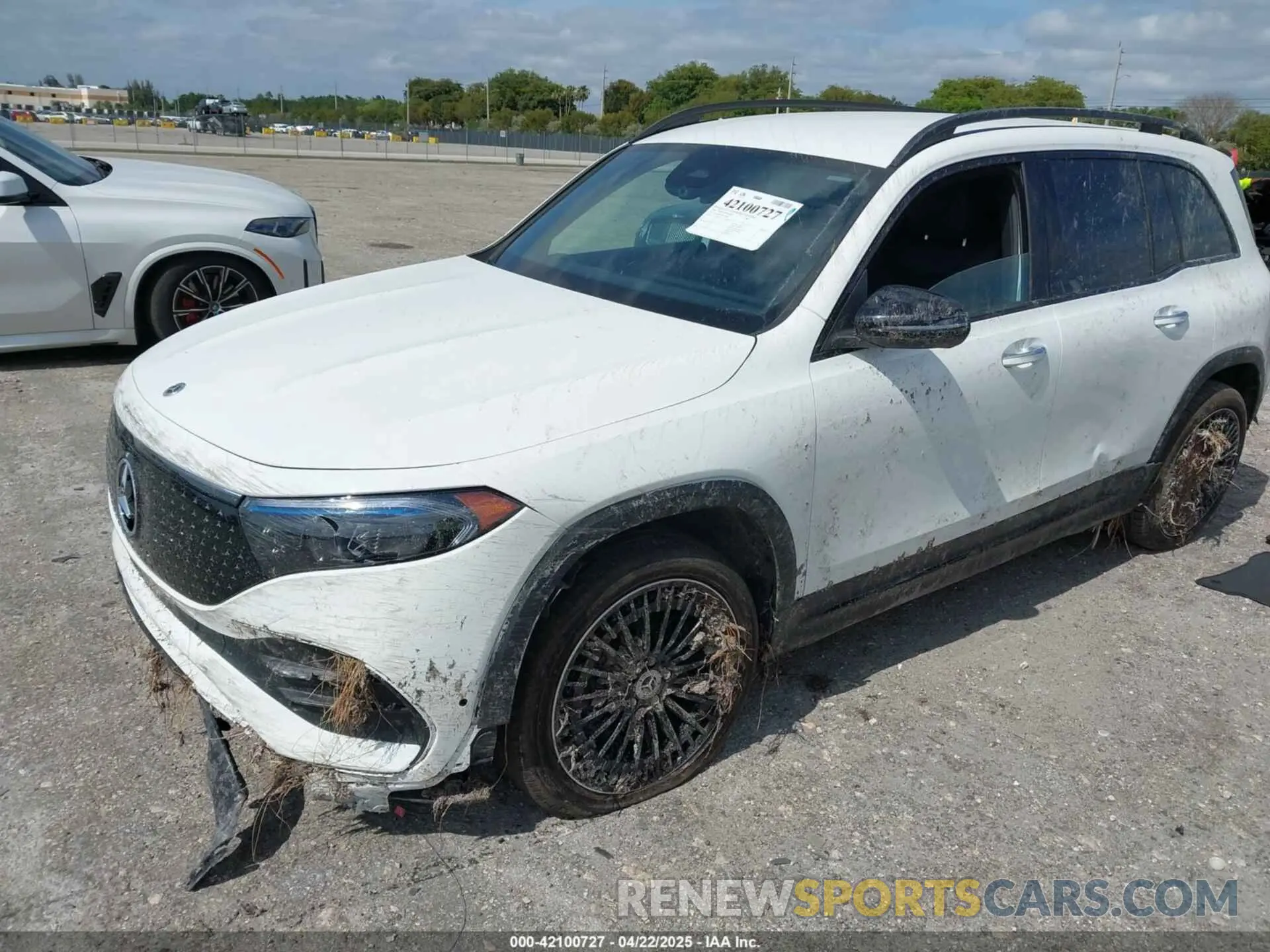 2 Photograph of a damaged car W1N9M0CB7RN109945 MERCEDES-BENZ EQB 250 SUV 2024