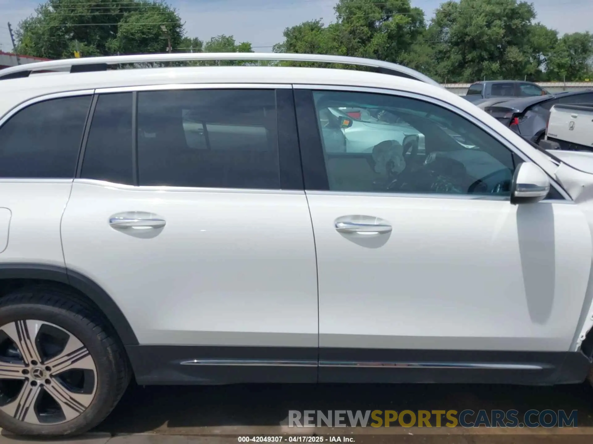 14 Photograph of a damaged car W1N9M0CBXRN099413 MERCEDES-BENZ EQB 250 SUV 2024