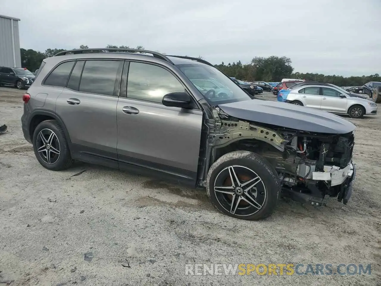 4 Photograph of a damaged car W1N9M0KB4PN060878 MERCEDES-BENZ EQB 300 4M 2023