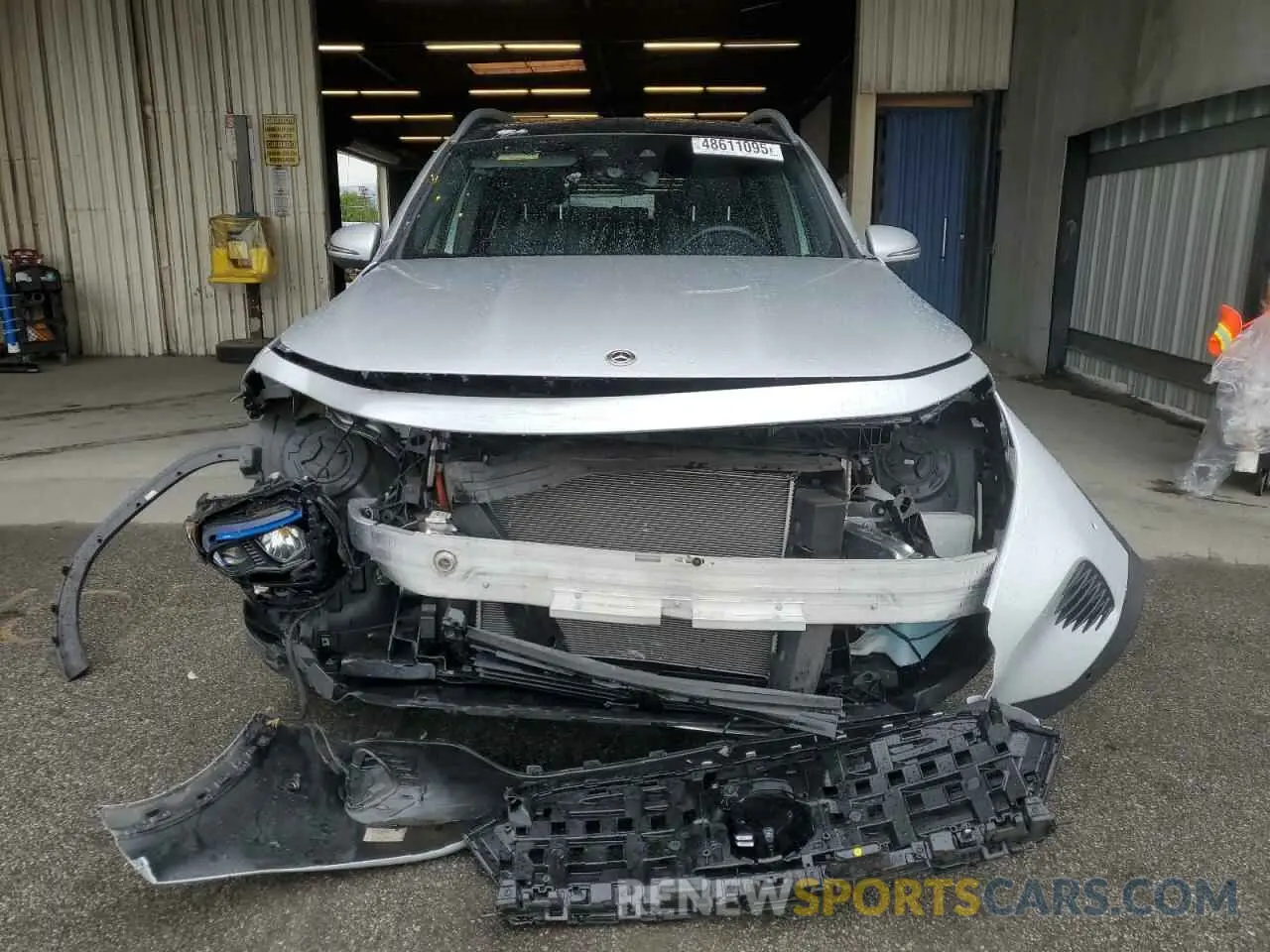 5 Photograph of a damaged car W1N9M0KB8PN052962 MERCEDES-BENZ EQB 300 4M 2023