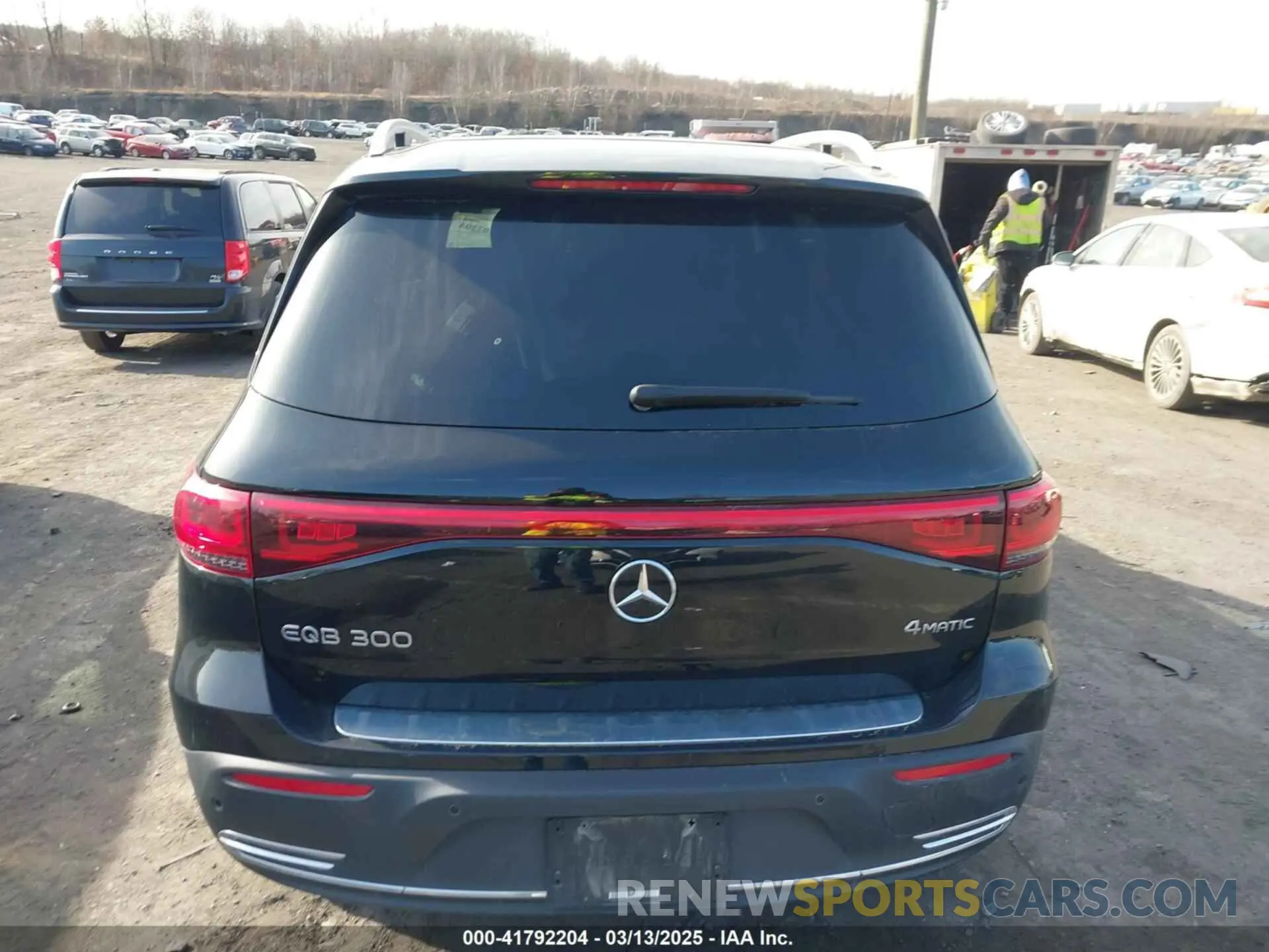 16 Photograph of a damaged car W1N9M0KB0NN012386 MERCEDES-BENZ EQB 300 SUV 2022