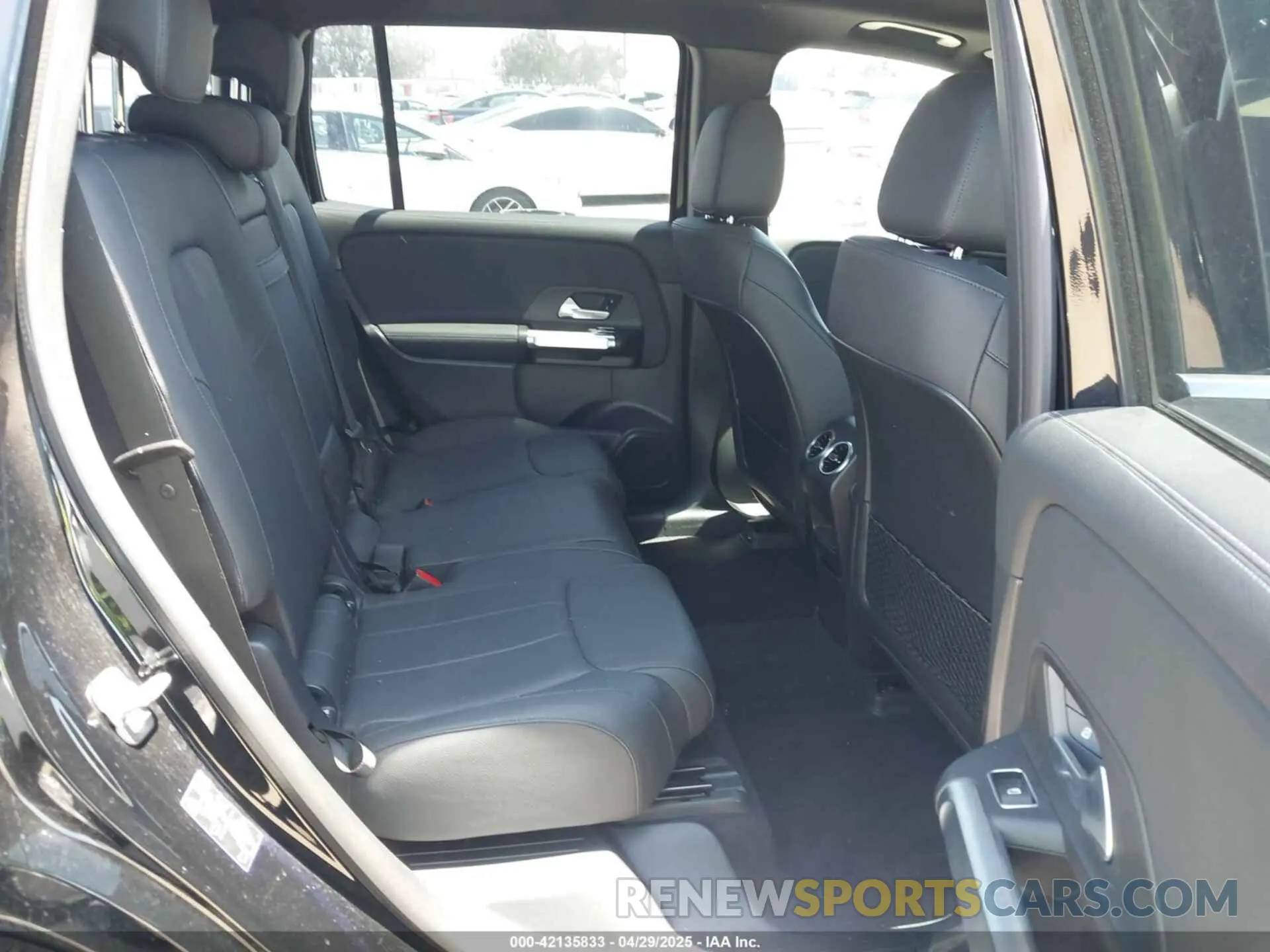8 Photograph of a damaged car W1N9M0KB0PN059498 MERCEDES-BENZ EQB 300 SUV 2023