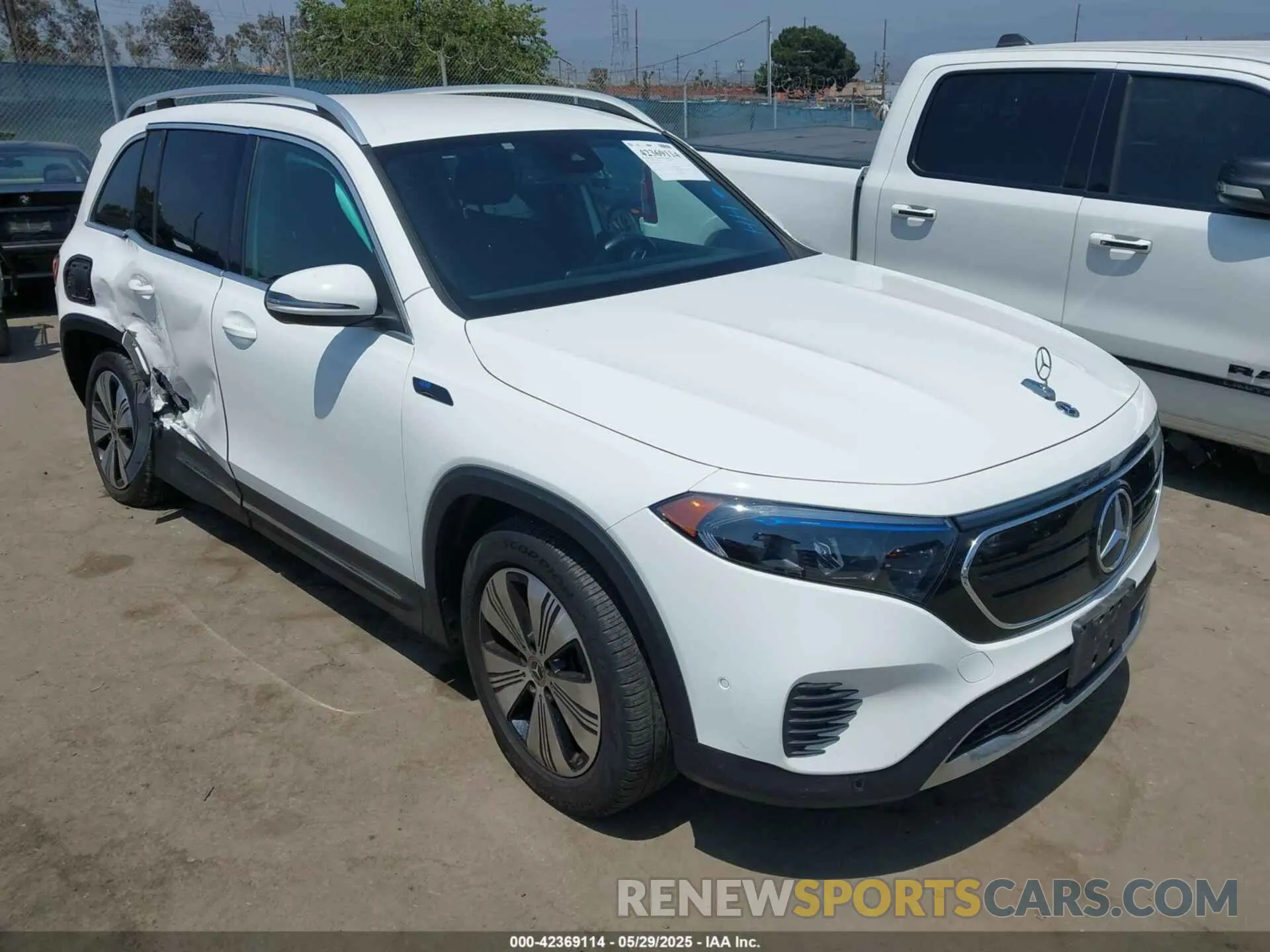 1 Photograph of a damaged car W1N9M0KB3PN034322 MERCEDES-BENZ EQB 300 SUV 2023