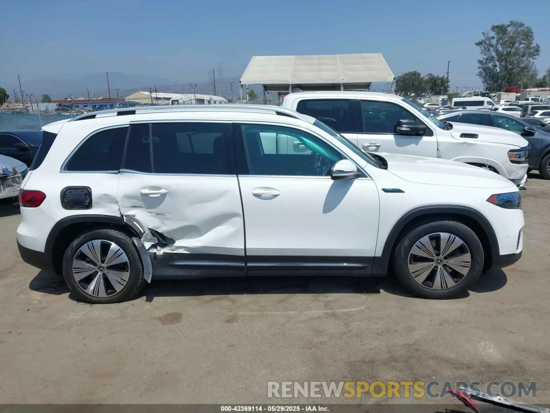 13 Photograph of a damaged car W1N9M0KB3PN034322 MERCEDES-BENZ EQB 300 SUV 2023