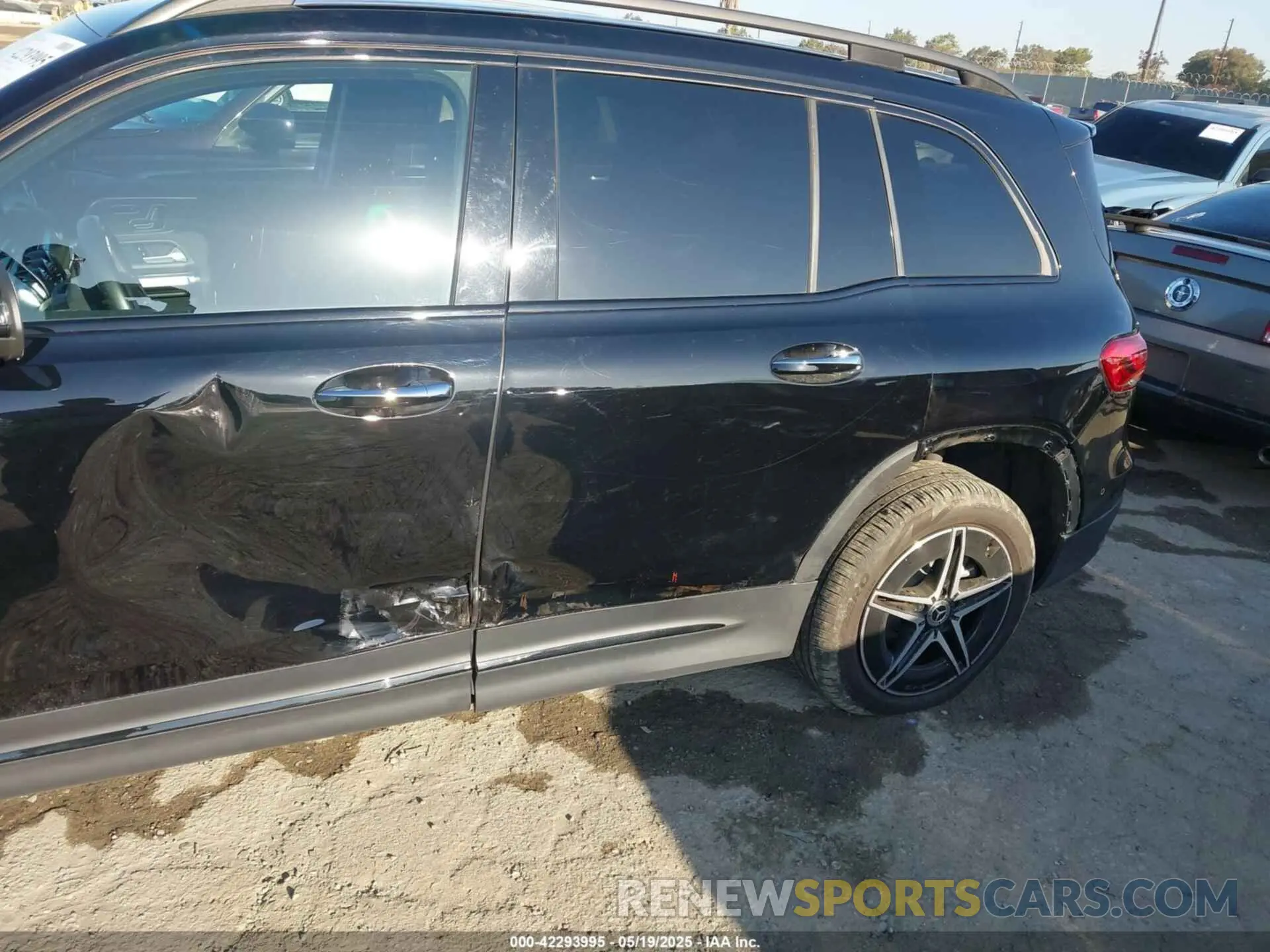 6 Photograph of a damaged car W1N9M0KB3PN074853 MERCEDES-BENZ EQB 300 SUV 2023
