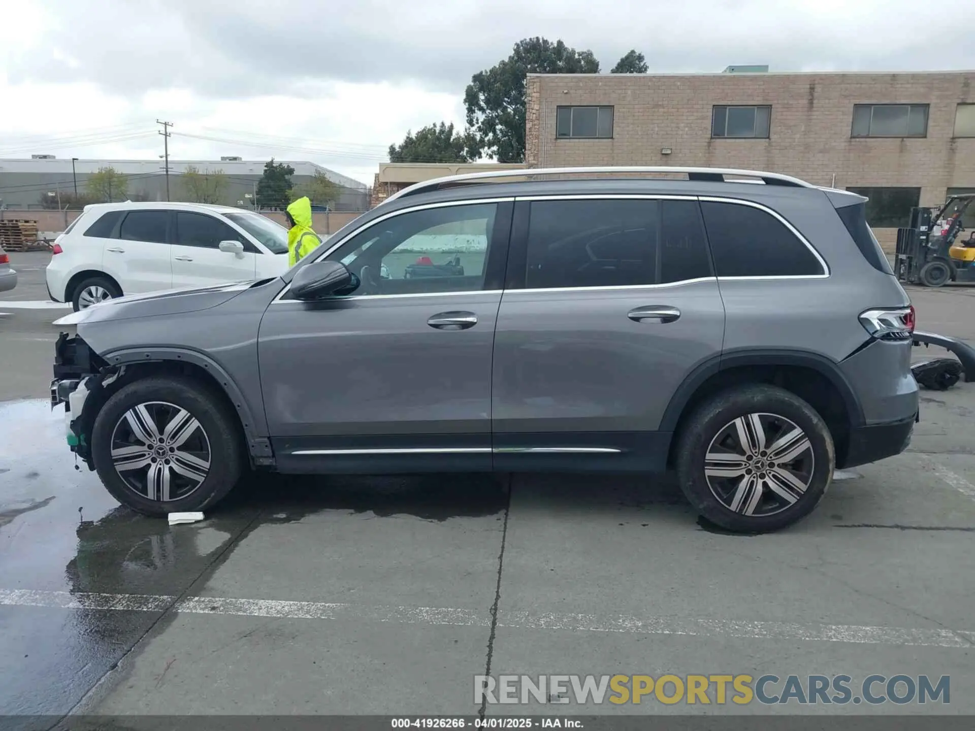 15 Photograph of a damaged car W1N9M0KBXPN039341 MERCEDES-BENZ EQB 300 SUV 2023