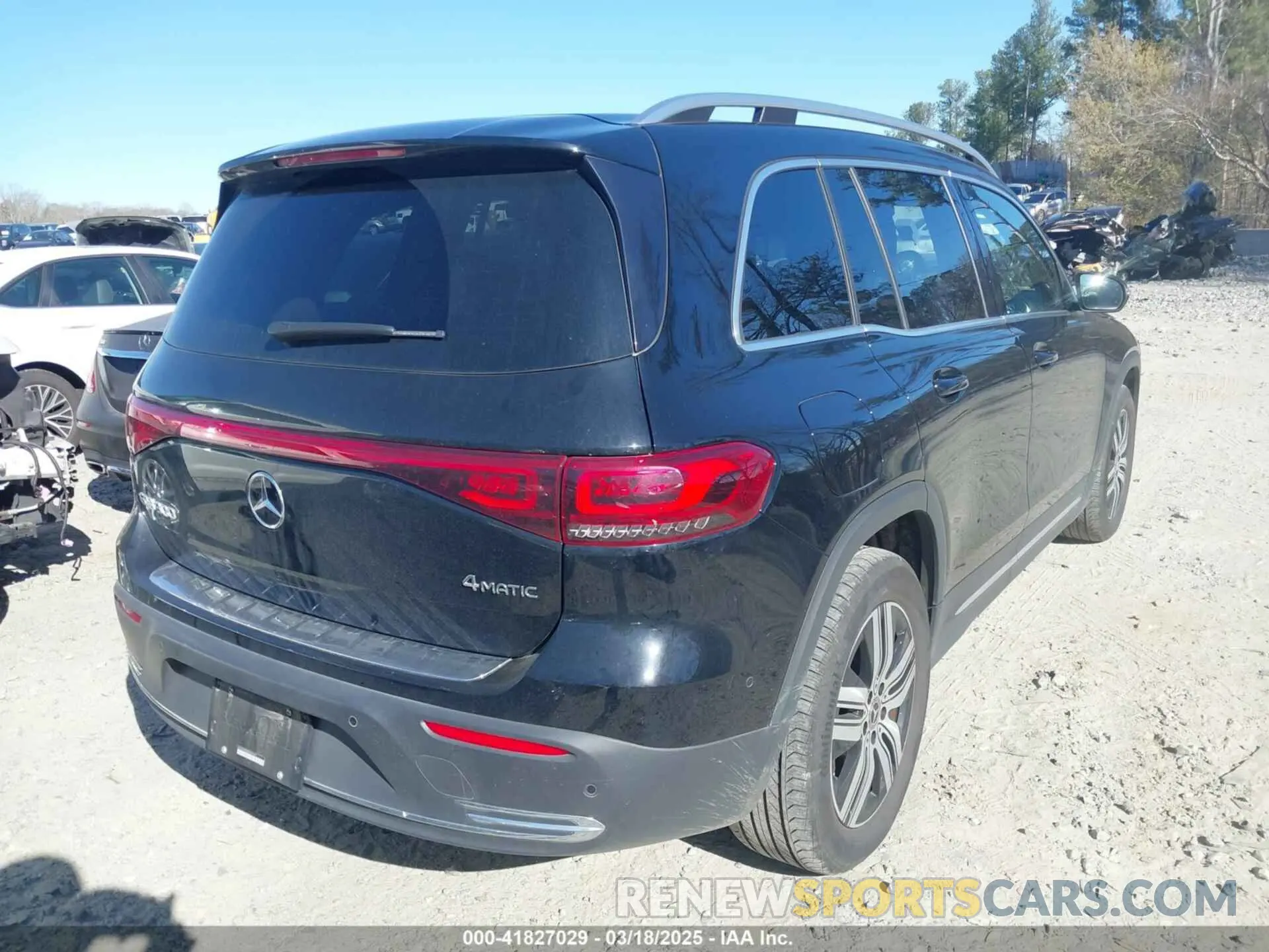 4 Photograph of a damaged car W1N9M0KBXPN050968 MERCEDES-BENZ EQB 300 SUV 2023