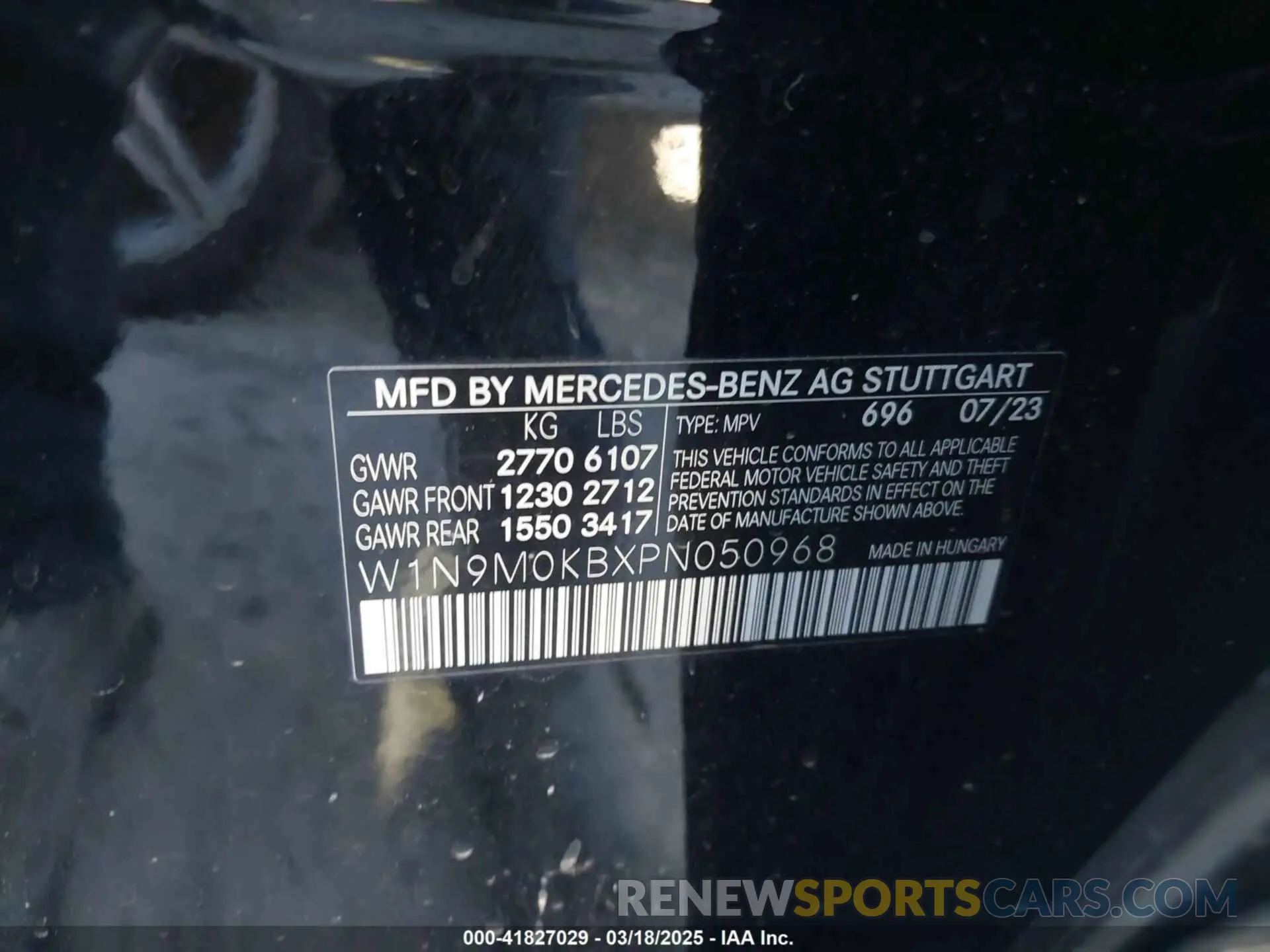 9 Photograph of a damaged car W1N9M0KBXPN050968 MERCEDES-BENZ EQB 300 SUV 2023