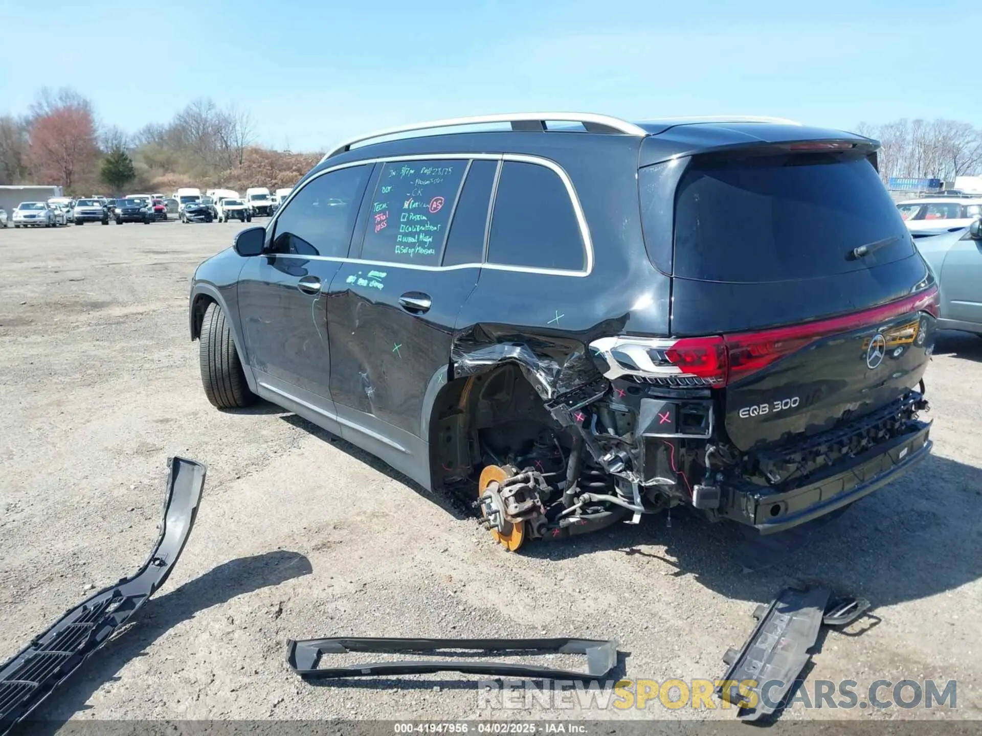 3 Photograph of a damaged car W1N9M0KBXPN054115 MERCEDES-BENZ EQB 300 SUV 2023