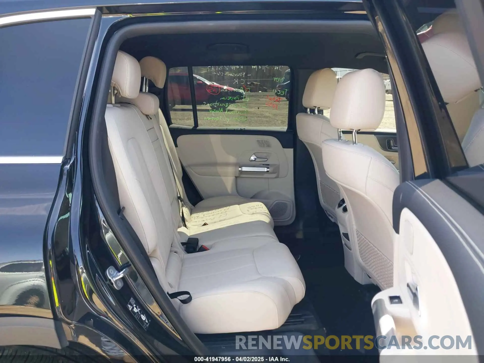8 Photograph of a damaged car W1N9M0KBXPN054115 MERCEDES-BENZ EQB 300 SUV 2023
