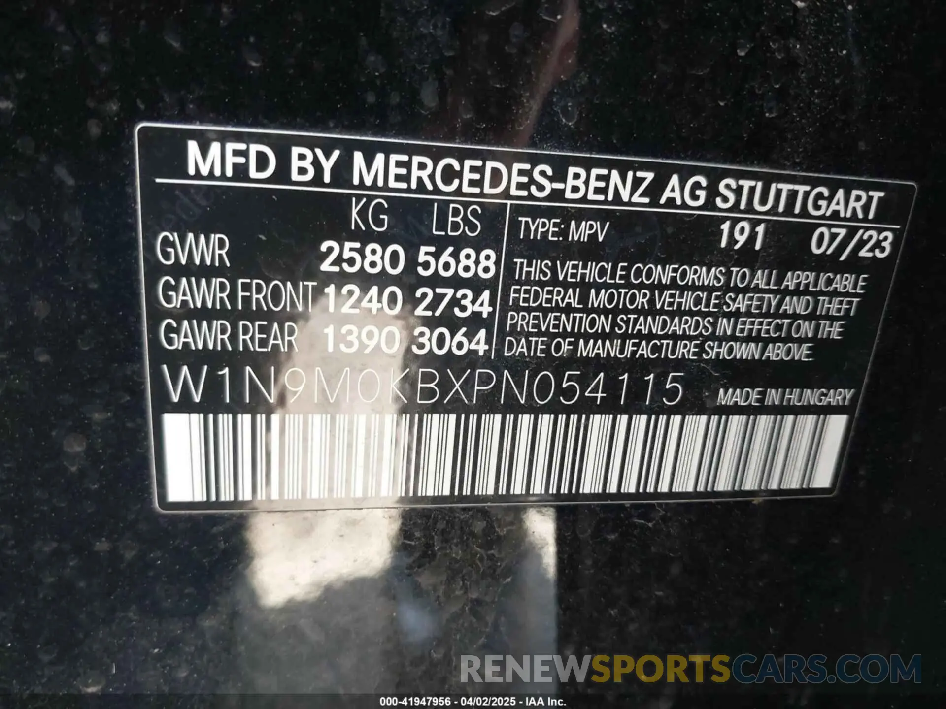 9 Photograph of a damaged car W1N9M0KBXPN054115 MERCEDES-BENZ EQB 300 SUV 2023