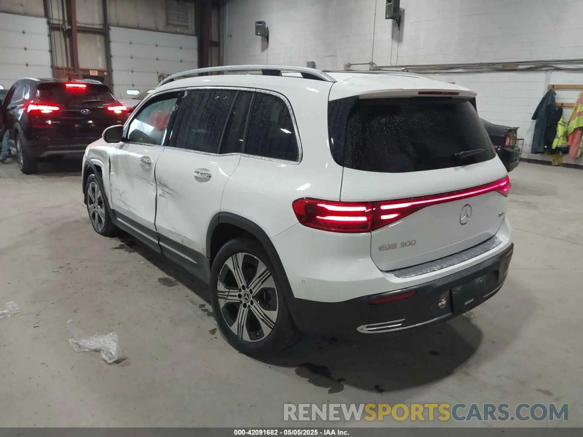 3 Photograph of a damaged car W1N9M0KB7RN078343 MERCEDES-BENZ EQB 300 SUV 2024