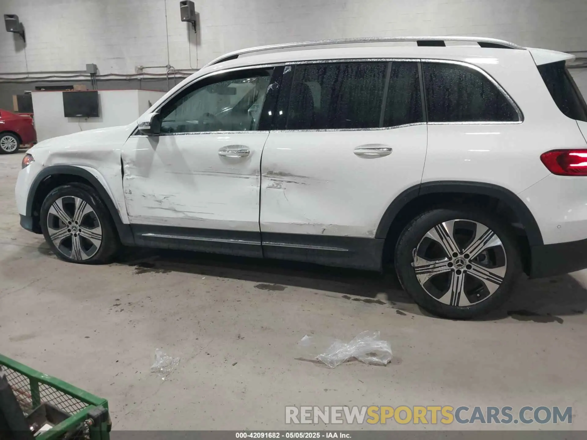 6 Photograph of a damaged car W1N9M0KB7RN078343 MERCEDES-BENZ EQB 300 SUV 2024