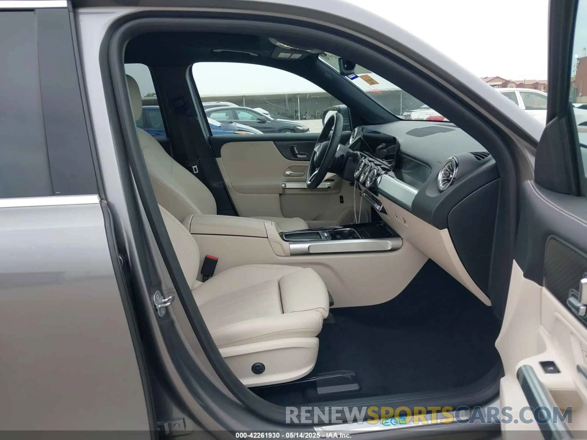 5 Photograph of a damaged car W1N9M0KBXRN079941 MERCEDES-BENZ EQB 300 SUV 2024