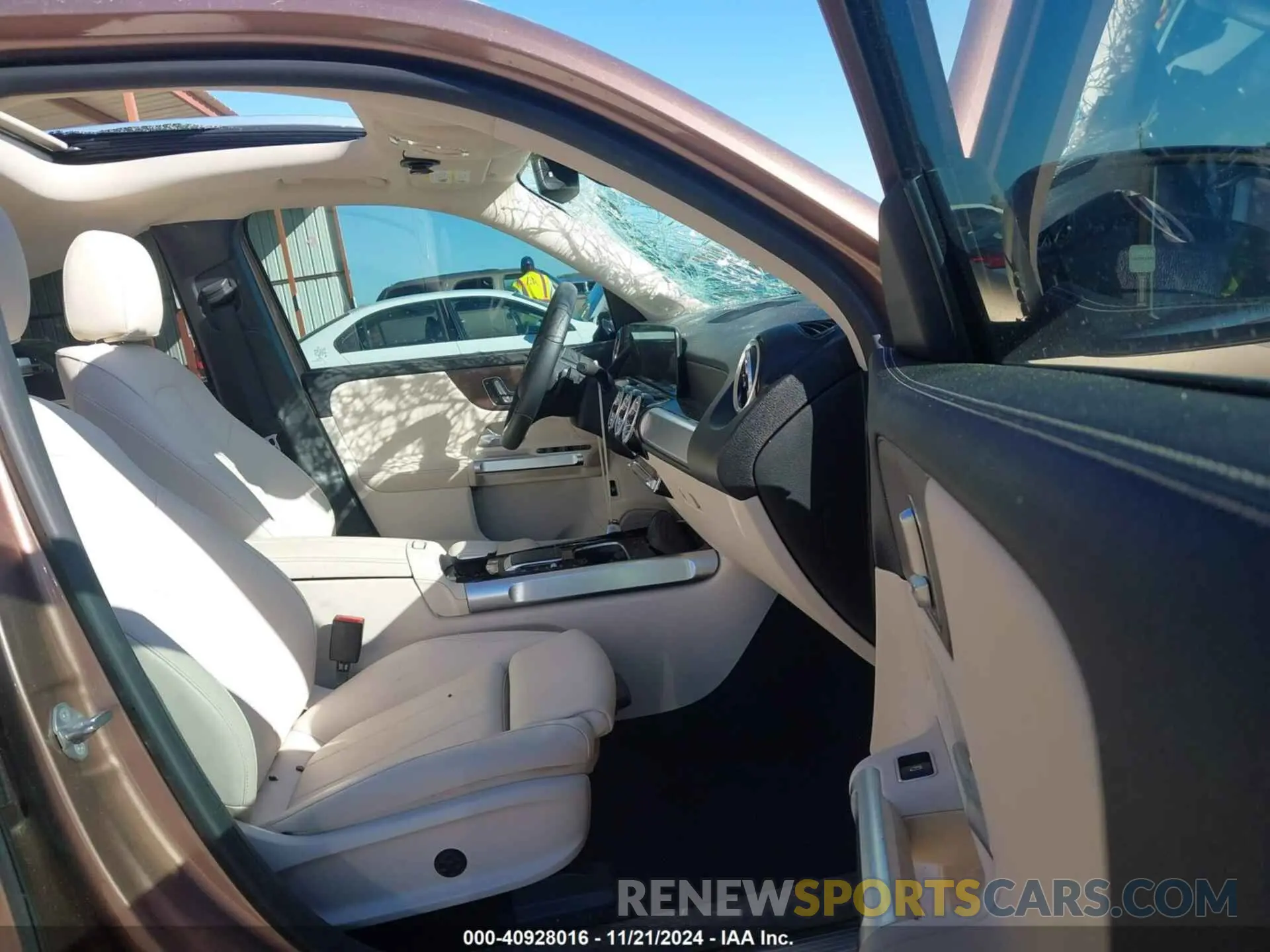 5 Photograph of a damaged car W1N9M1DB8PN016899 MERCEDES-BENZ EQB 350 SUV 2023