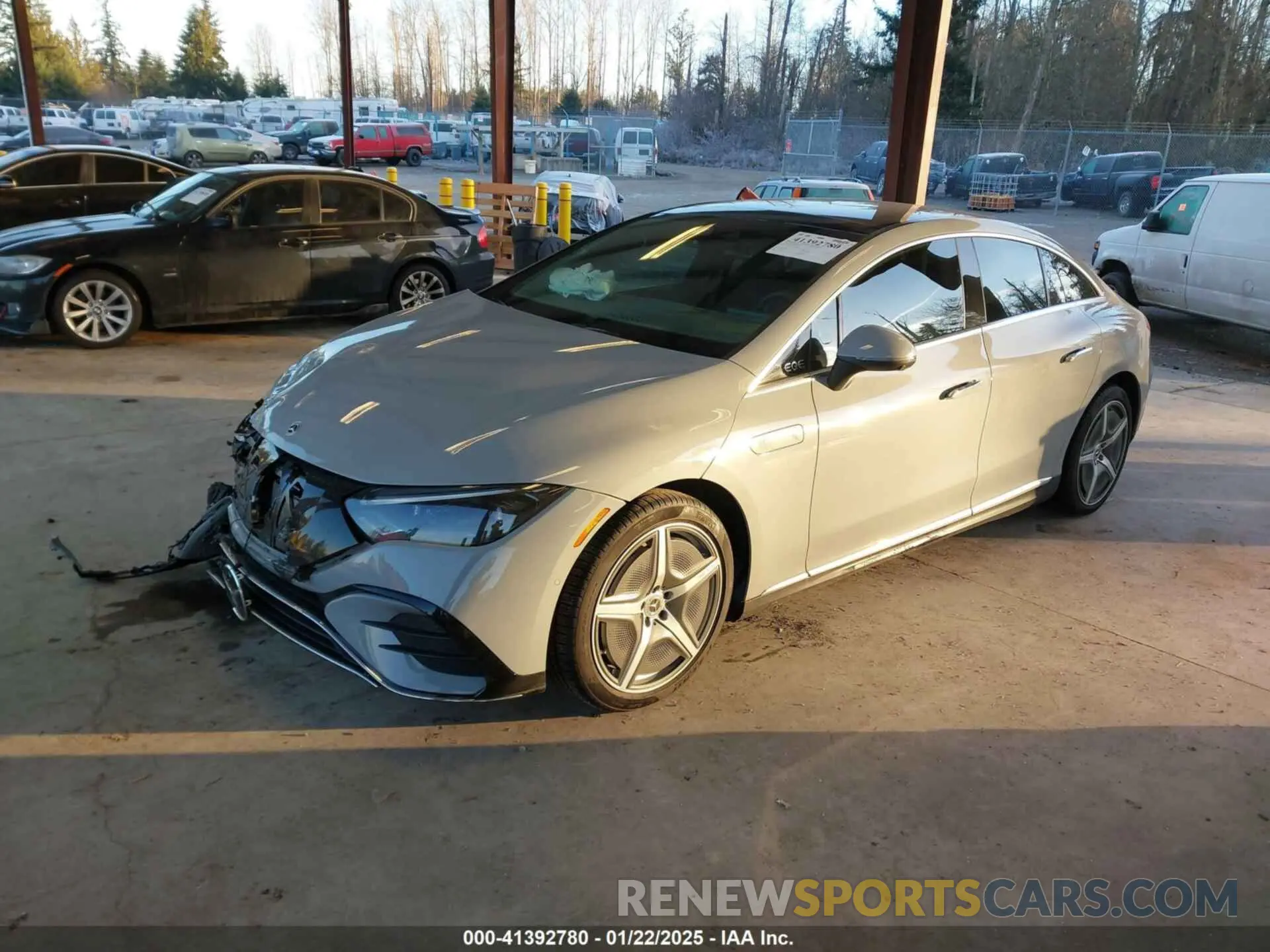 2 Photograph of a damaged car W1KEG1CB4RF049514 MERCEDES-BENZ EQE 2024