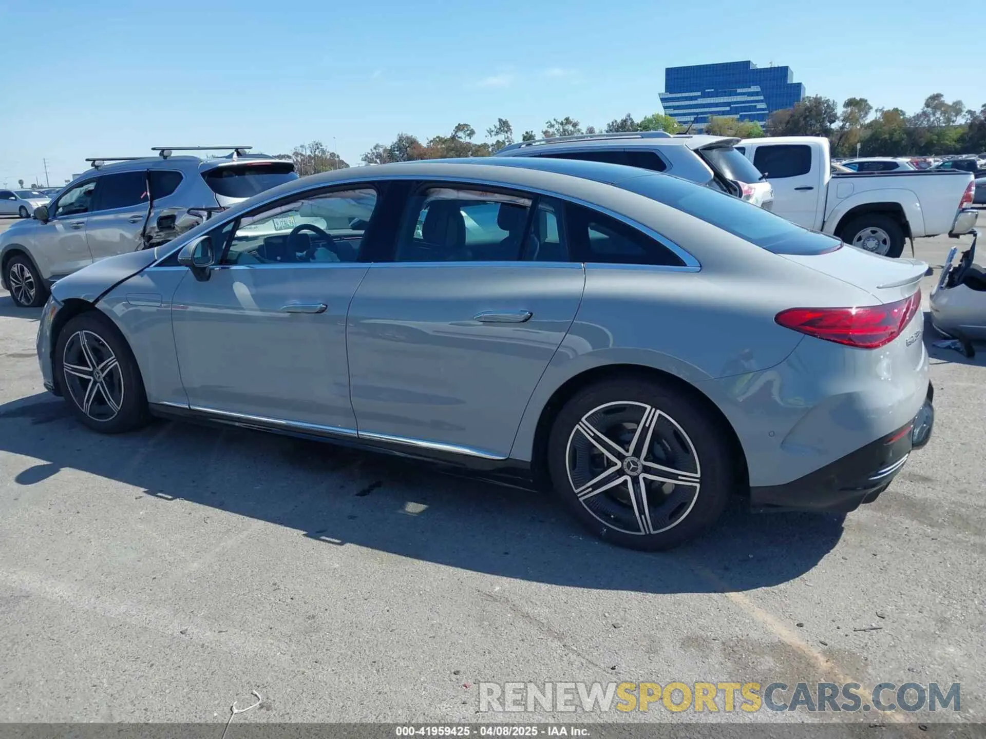 14 Photograph of a damaged car W1KEG2BB6PF014607 MERCEDES-BENZ EQE 350 2023