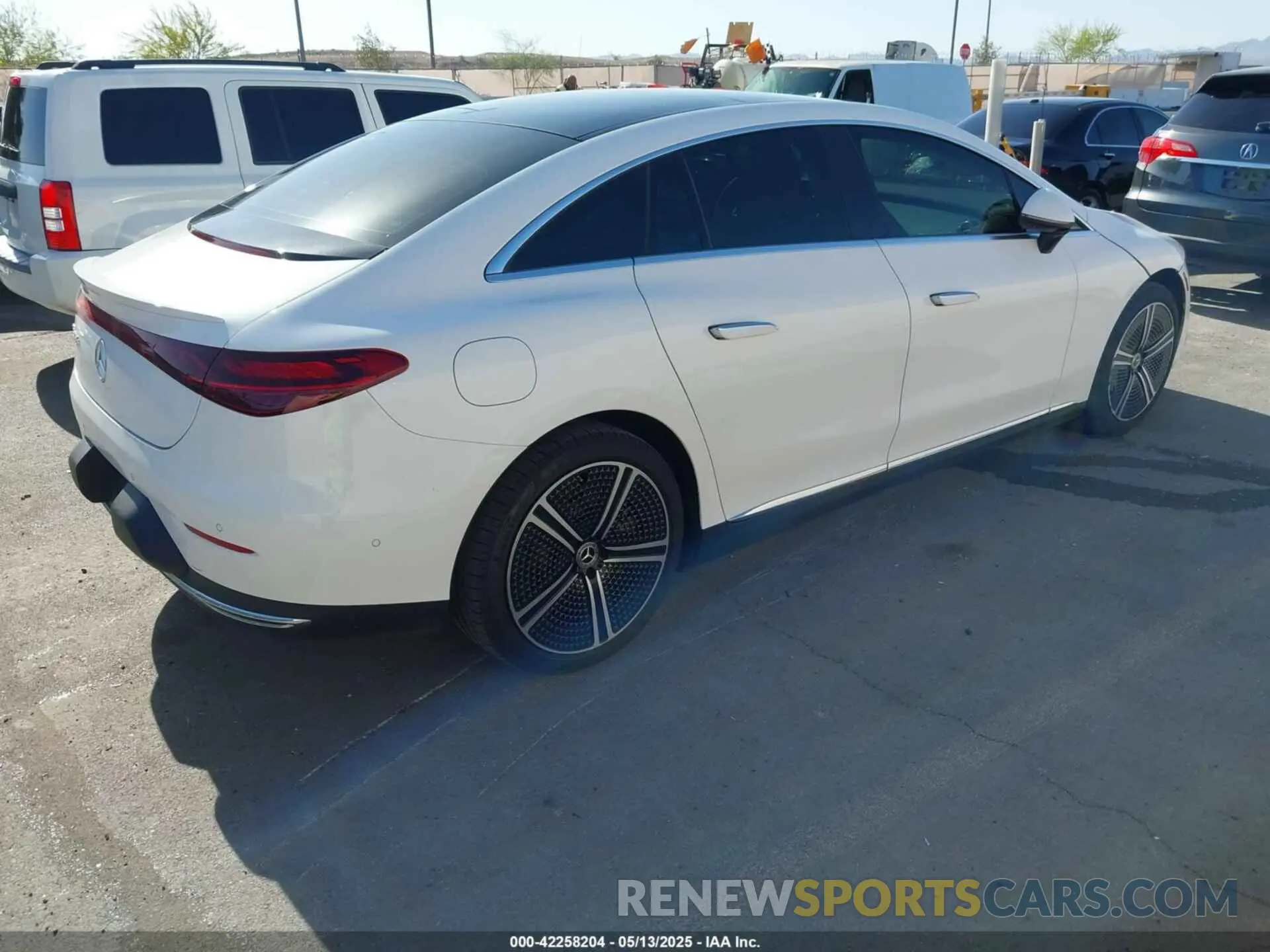 4 Photograph of a damaged car W1KEG2BB7RF060269 MERCEDES-BENZ EQE 350+ 2024