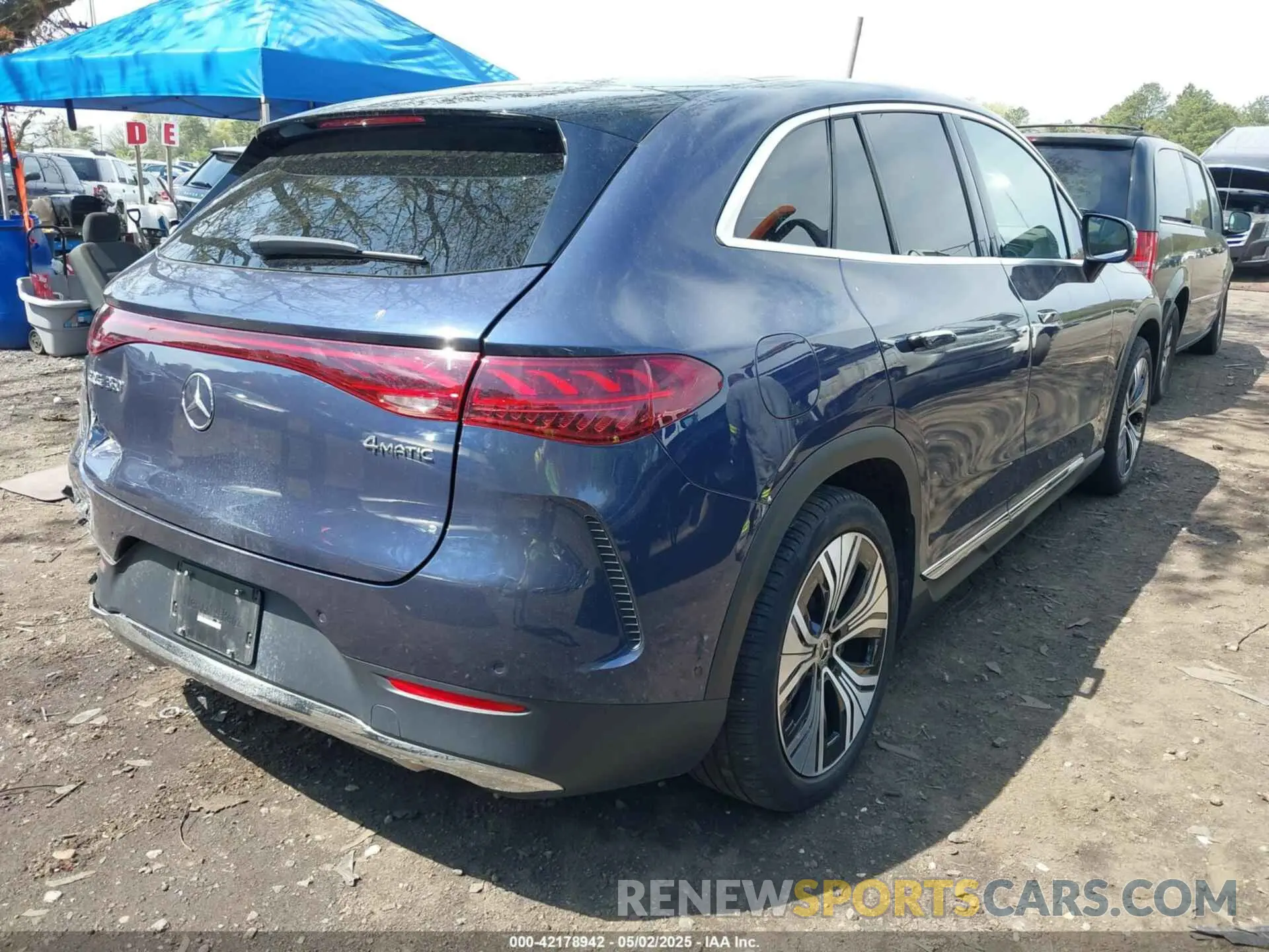4 Photograph of a damaged car 4JGGM1CB0PA015927 MERCEDES-BENZ EQE 350 SUV 2023