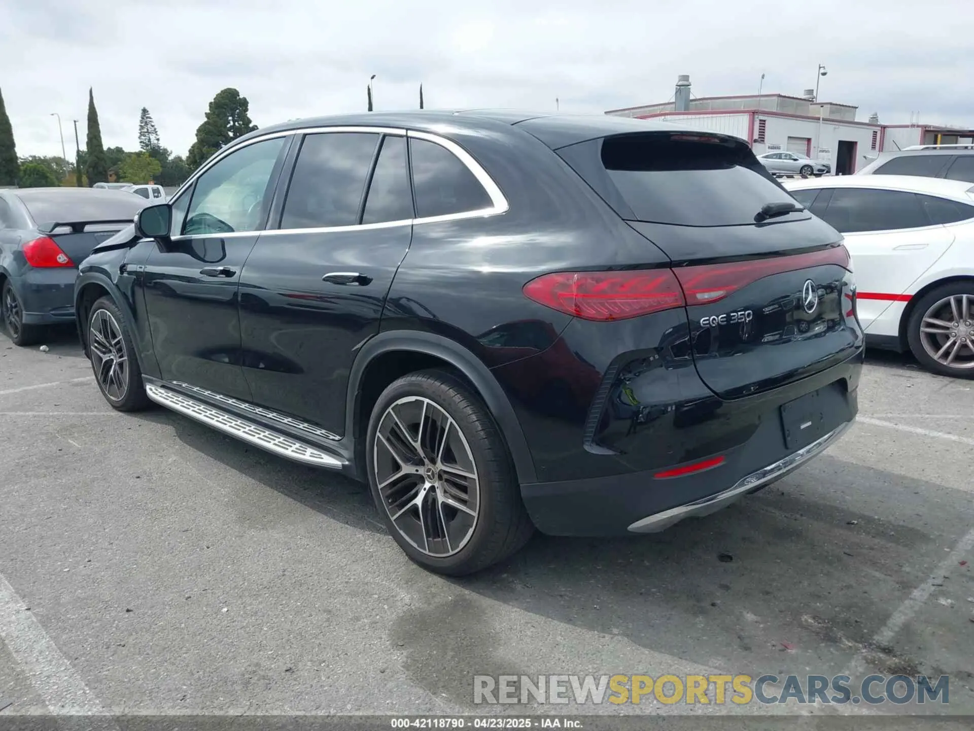3 Photograph of a damaged car 4JGGM1CB3PA014027 MERCEDES-BENZ EQE 350 SUV 2023