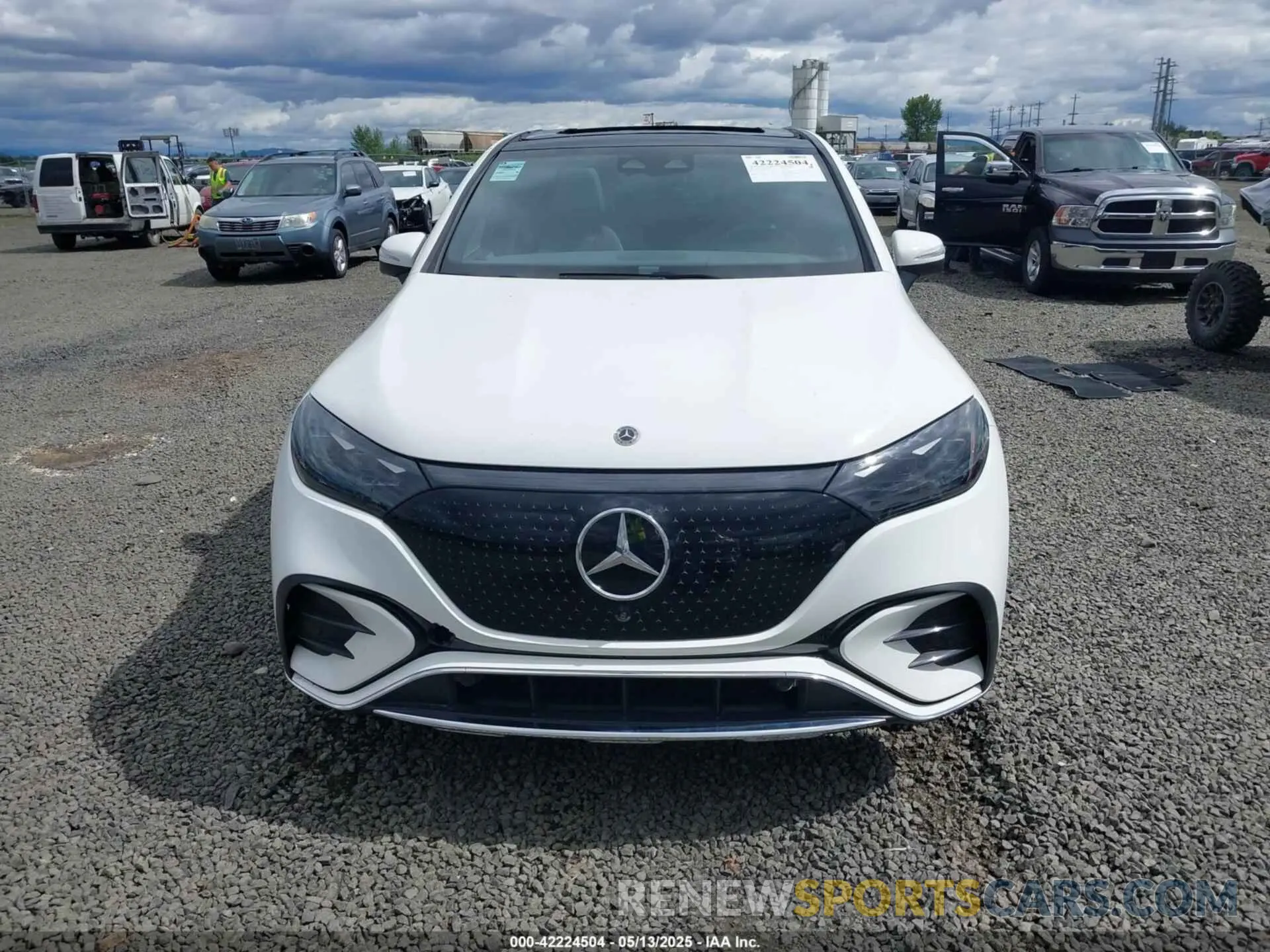 12 Photograph of a damaged car 4JGGM1CB7PA003578 MERCEDES-BENZ EQE 350 SUV 2023