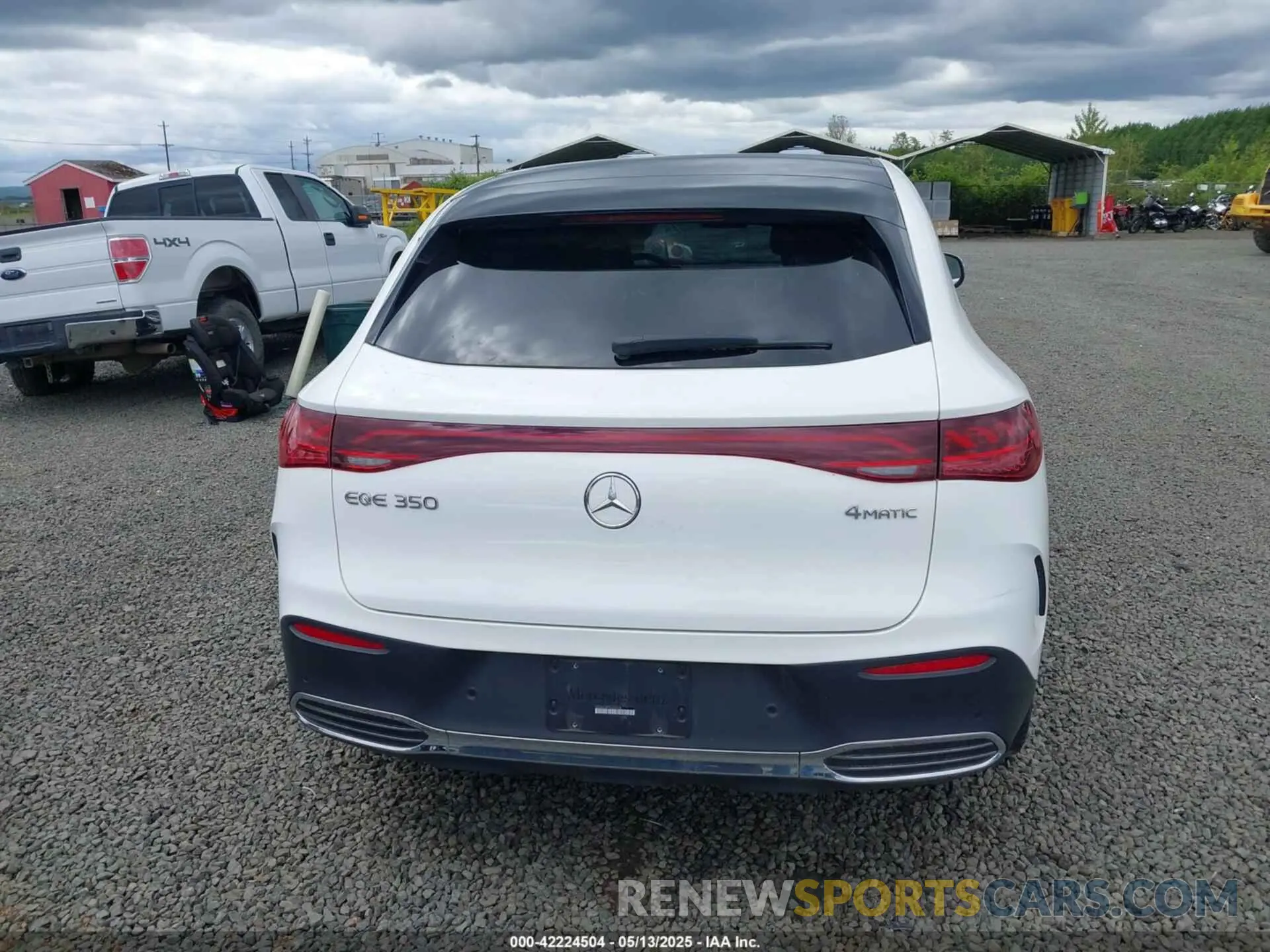 16 Photograph of a damaged car 4JGGM1CB7PA003578 MERCEDES-BENZ EQE 350 SUV 2023