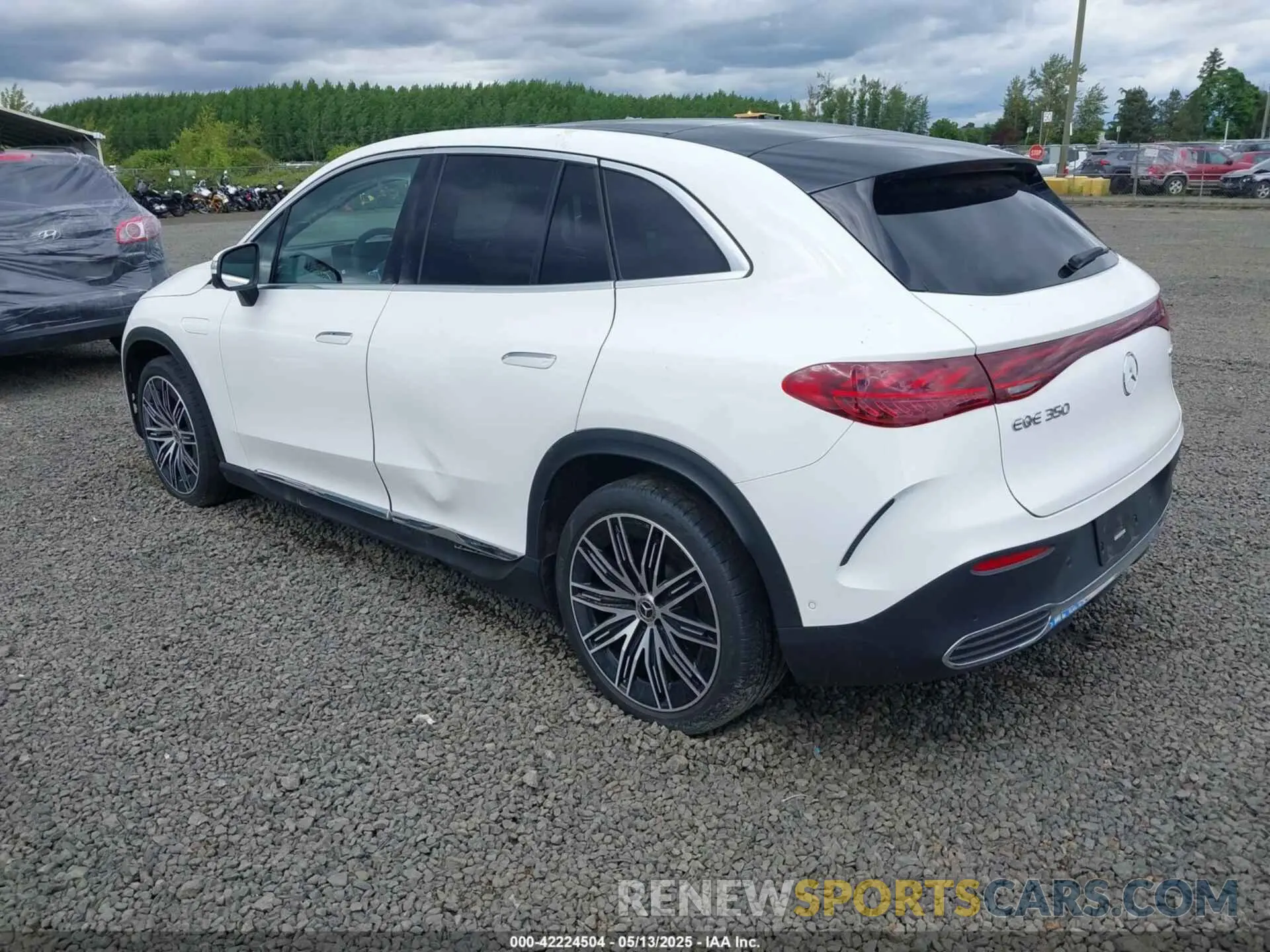 3 Photograph of a damaged car 4JGGM1CB7PA003578 MERCEDES-BENZ EQE 350 SUV 2023