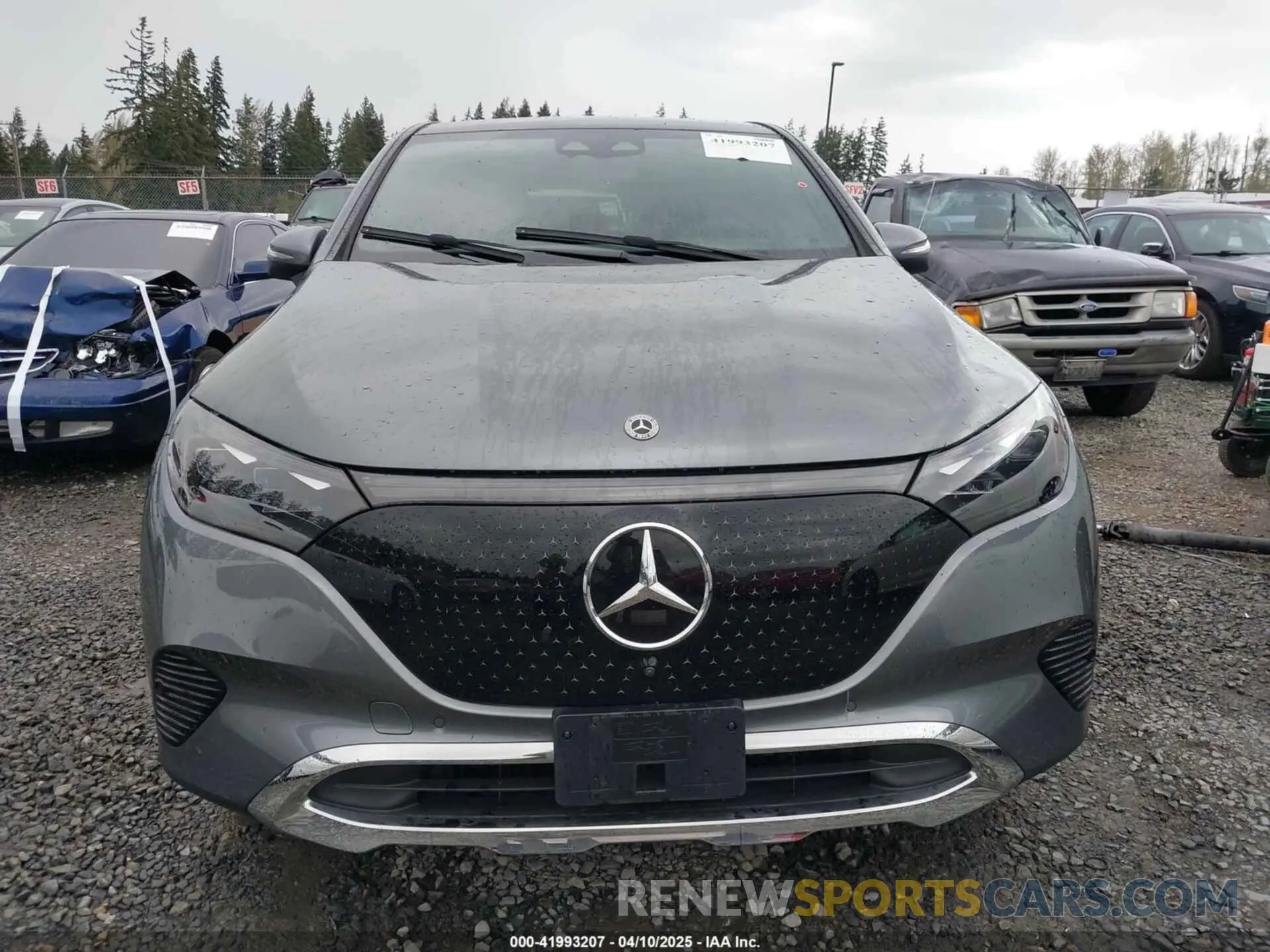 13 Photograph of a damaged car 4JGGM1CB7PA019795 MERCEDES-BENZ EQE 350 SUV 2023