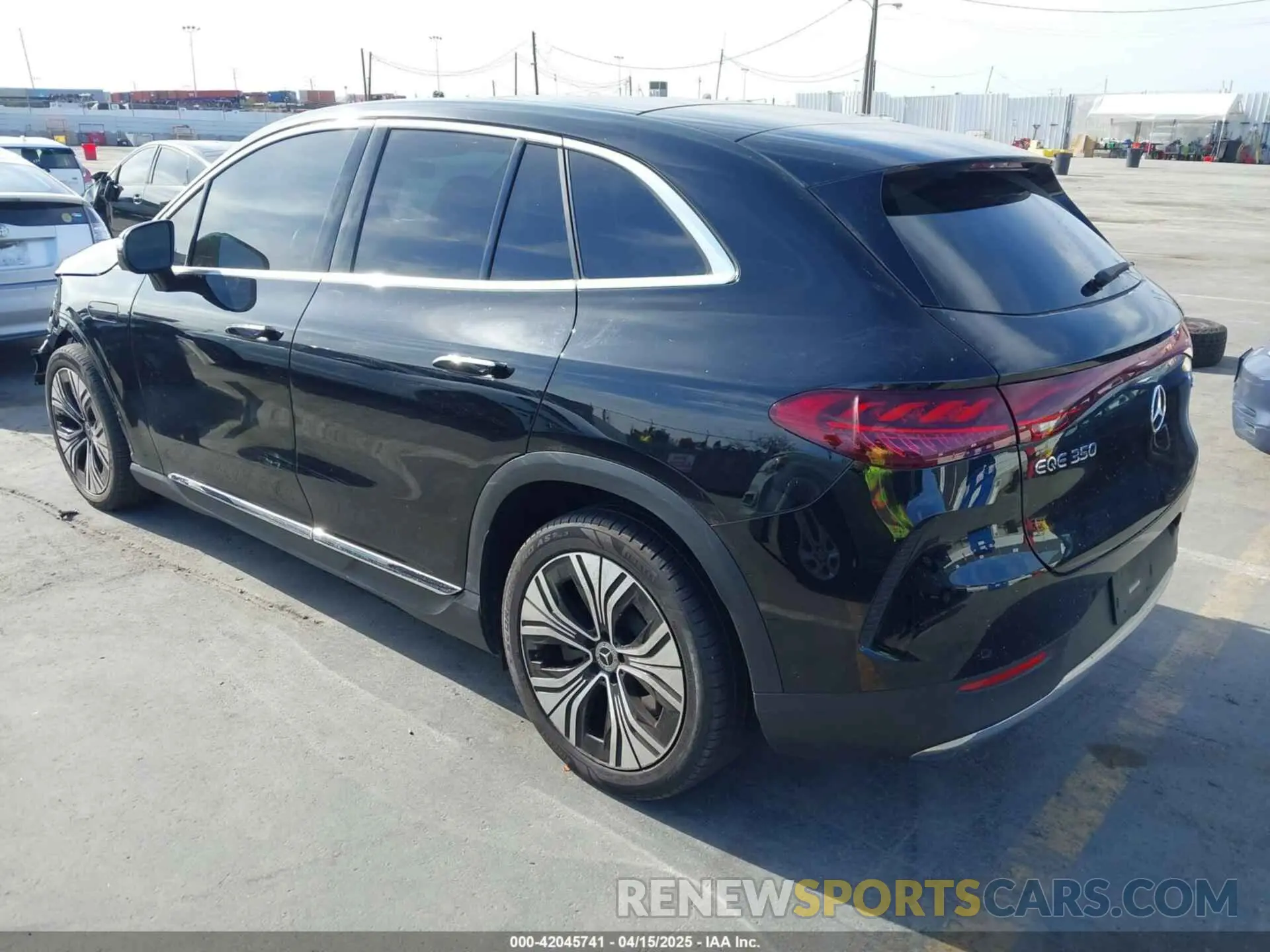 3 Photograph of a damaged car 4JGGM1CB7PA030859 MERCEDES-BENZ EQE 350 SUV 2023