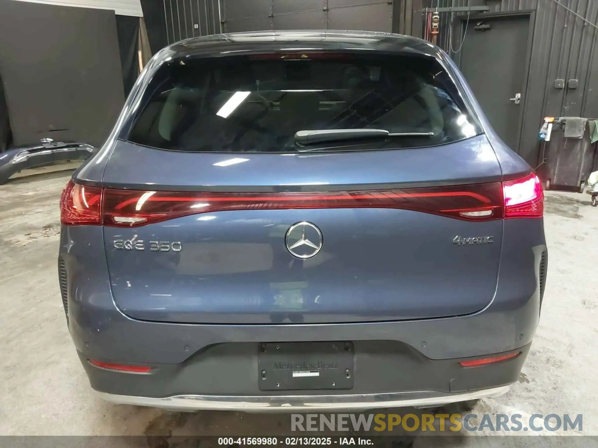 17 Photograph of a damaged car 4JGGM1CB9PA010905 MERCEDES-BENZ EQE 350 SUV 2023