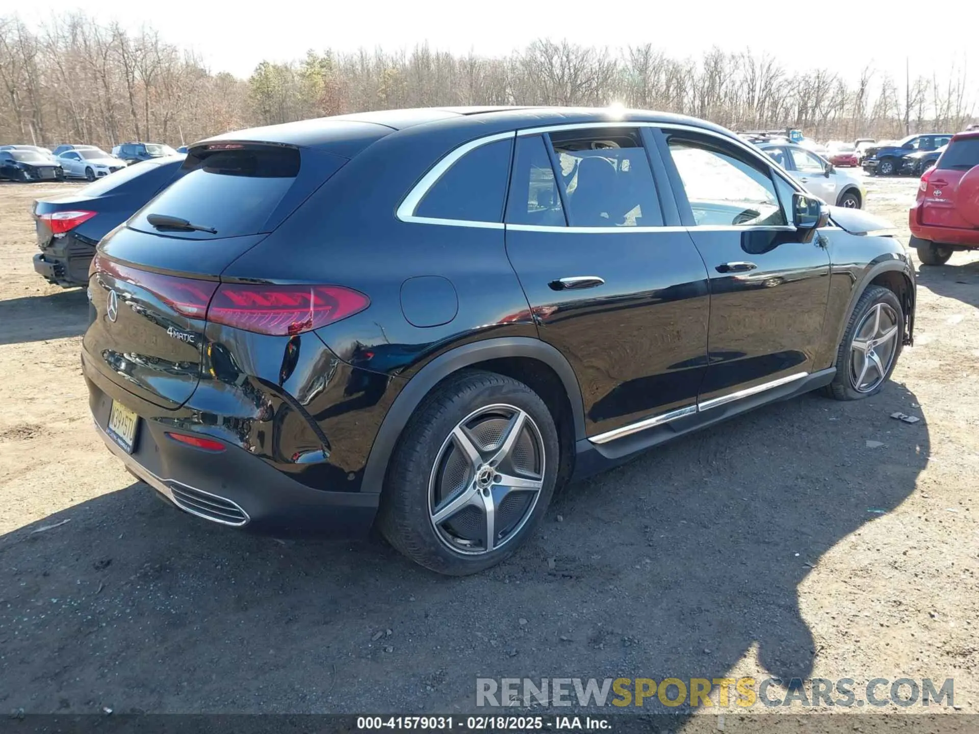 4 Photograph of a damaged car 4JGGM1CB9PA027655 MERCEDES-BENZ EQE 350 SUV 2023