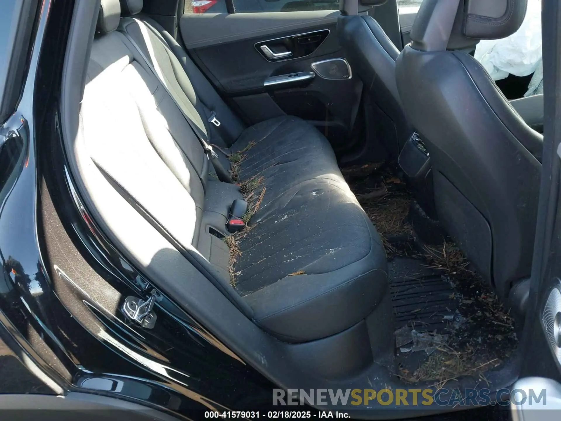 8 Photograph of a damaged car 4JGGM1CB9PA027655 MERCEDES-BENZ EQE 350 SUV 2023