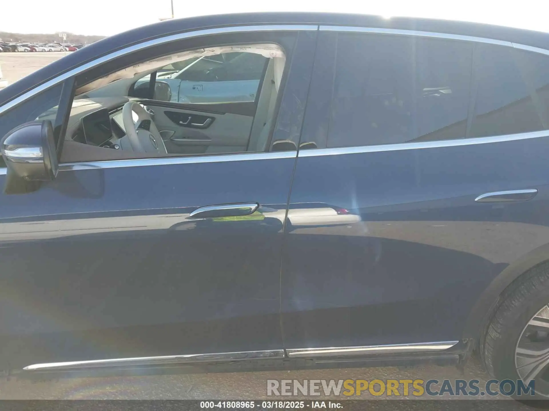 14 Photograph of a damaged car 4JGGM2BB5PA011153 MERCEDES-BENZ EQE 350+ SUV 2023