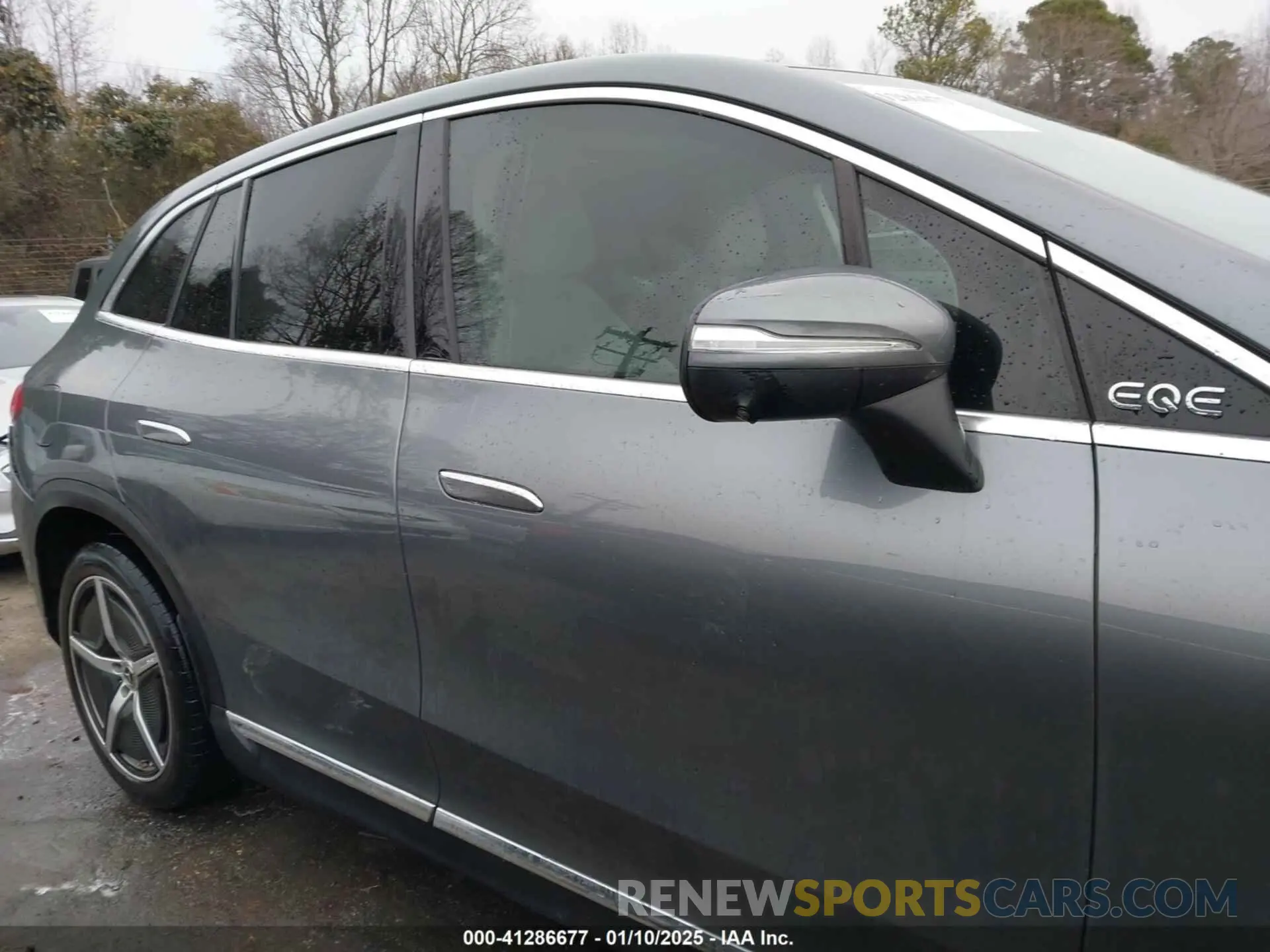 13 Photograph of a damaged car 4JGGM2BB8PA017402 MERCEDES-BENZ EQE 350+ SUV 2023