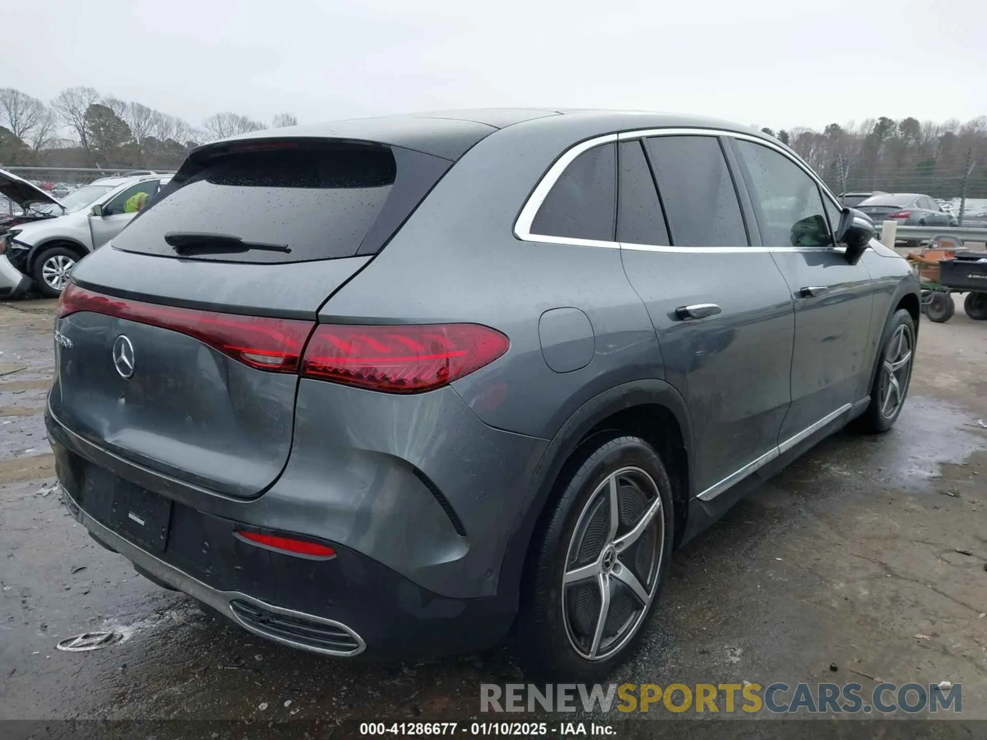 4 Photograph of a damaged car 4JGGM2BB8PA017402 MERCEDES-BENZ EQE 350+ SUV 2023