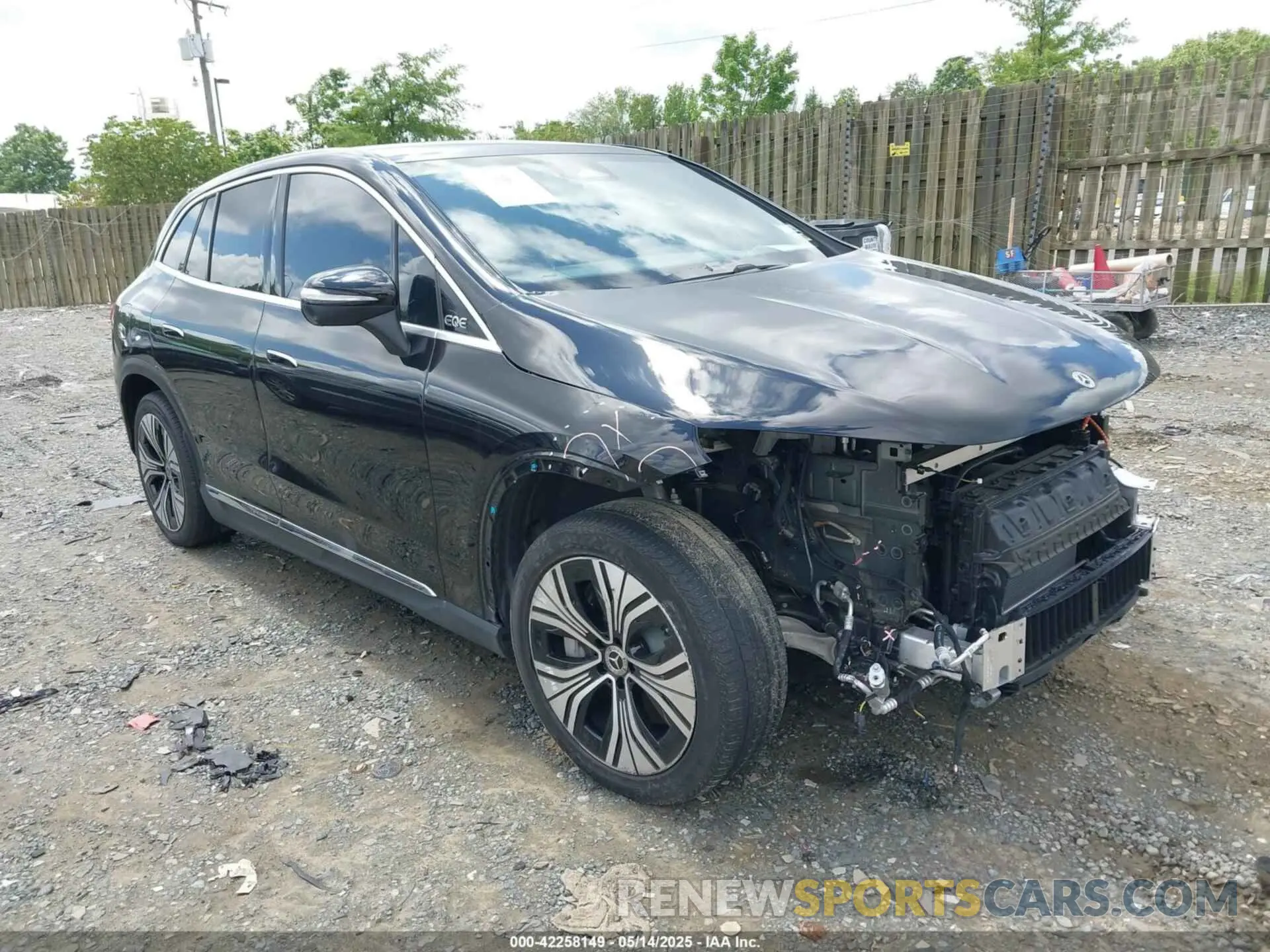 1 Photograph of a damaged car 4JGGM1CB6RA052578 MERCEDES-BENZ EQE 350 SUV 2024