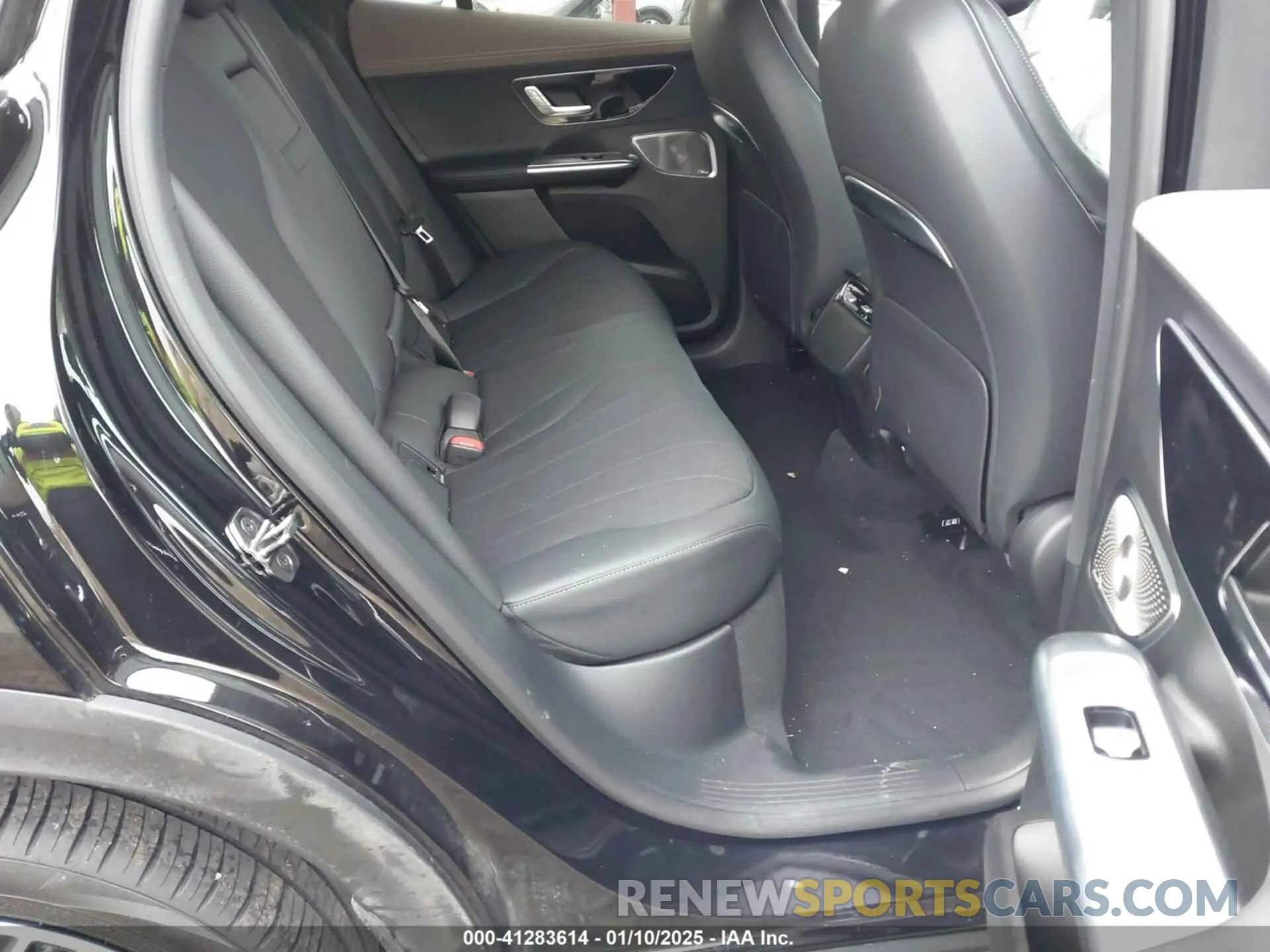 8 Photograph of a damaged car 4JGGM1CB6RA058476 MERCEDES-BENZ EQE 350 SUV 2024