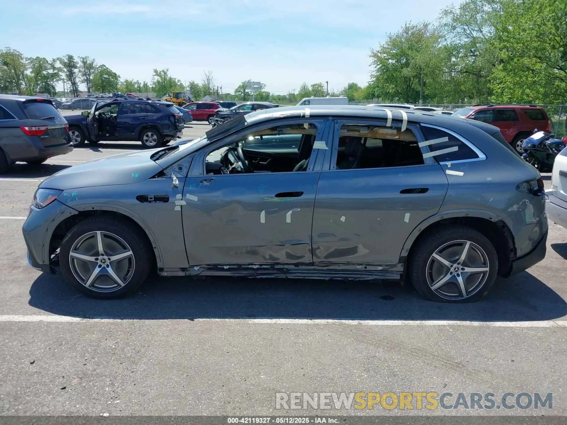 14 Photograph of a damaged car 4JGGM1CB6RA058722 MERCEDES-BENZ EQE 350 SUV 2024