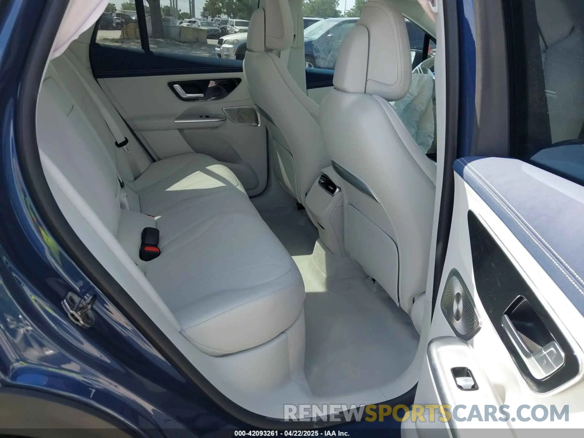 8 Photograph of a damaged car 4JGGM2BB9RA056373 MERCEDES-BENZ EQE 350+ SUV 2024