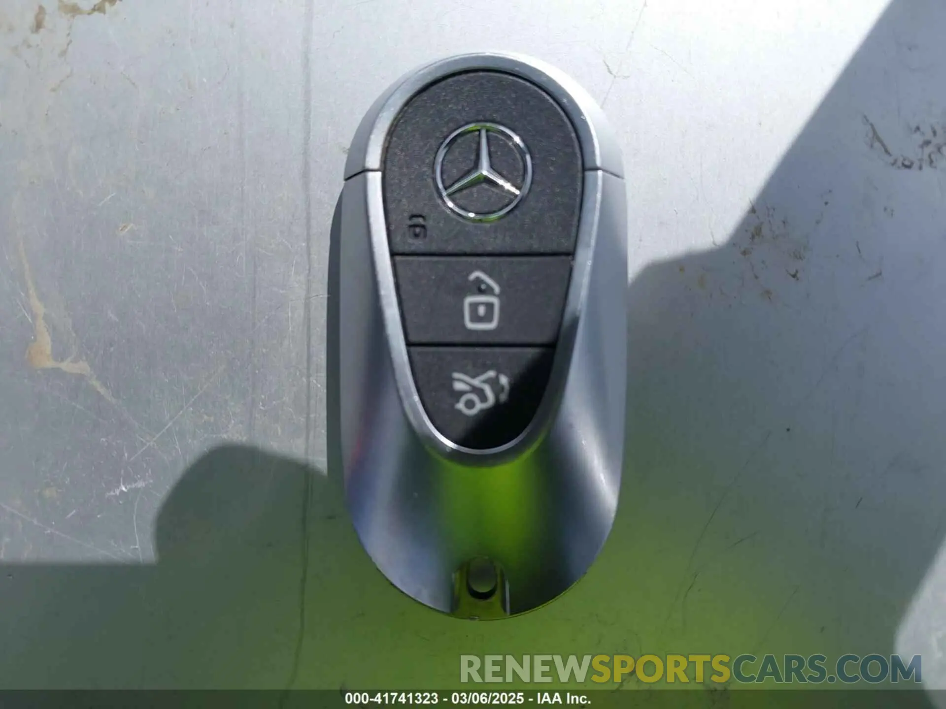 11 Photograph of a damaged car 4JGGM2CB0PA019157 MERCEDES-BENZ EQE 500 SUV 2023