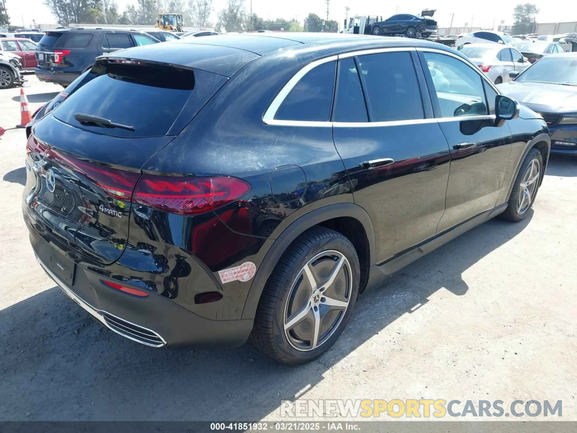 4 Photograph of a damaged car 4JGGM2CB3PA010906 MERCEDES-BENZ EQE 500 SUV 2023