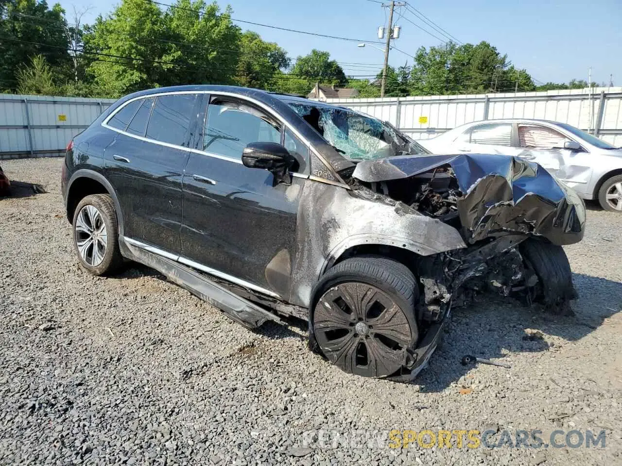 4 Photograph of a damaged car 4JGGM1CB1PA027214 MERCEDES-BENZ EQE SUV 35 2023